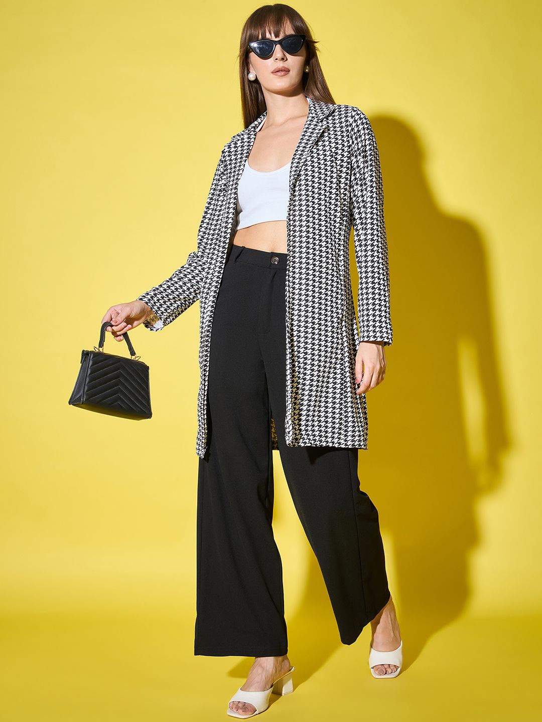 

DIMPY GARMENTS Houndstooth Printed Longline Lycra Shrug, Black
