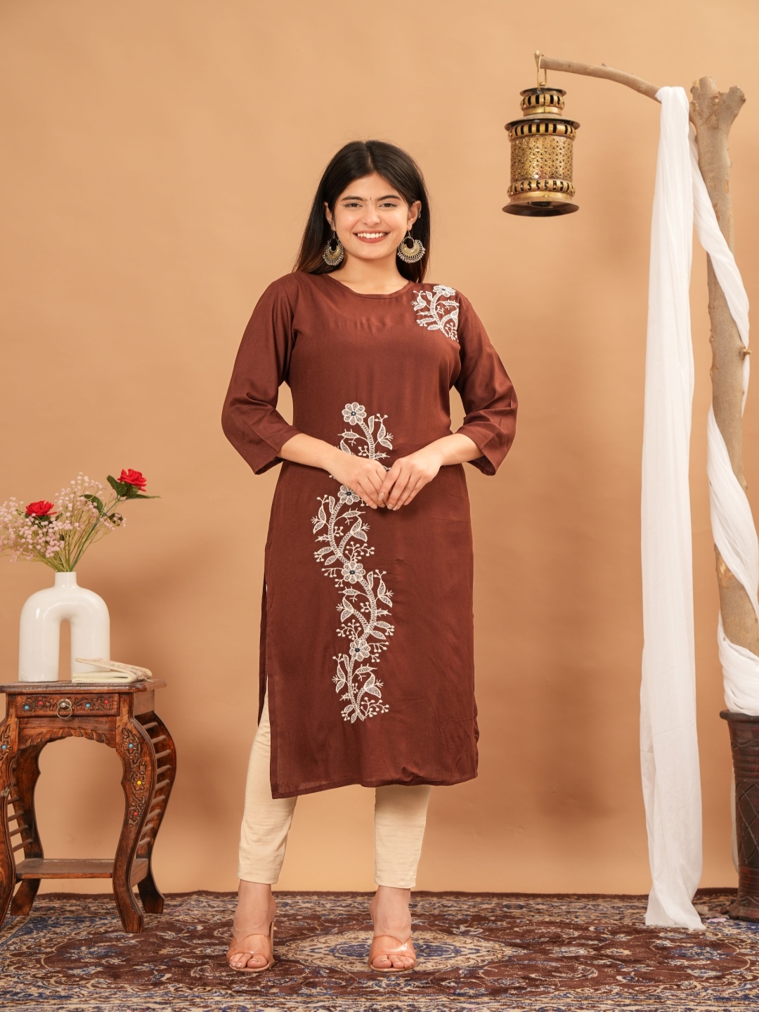 

Mehsoos Floral Embroidered Thread Work Straight Kurta, Brown