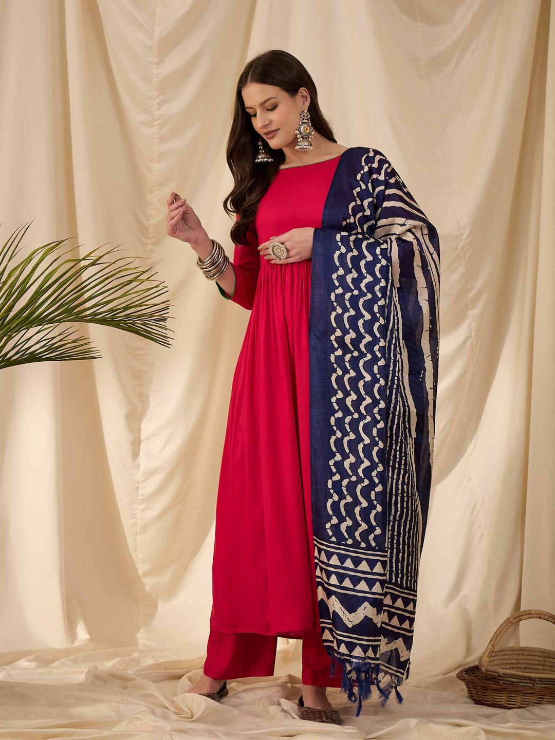 

InWeave Women Pleated Kurta with Trousers & With Dupatta, Fuchsia