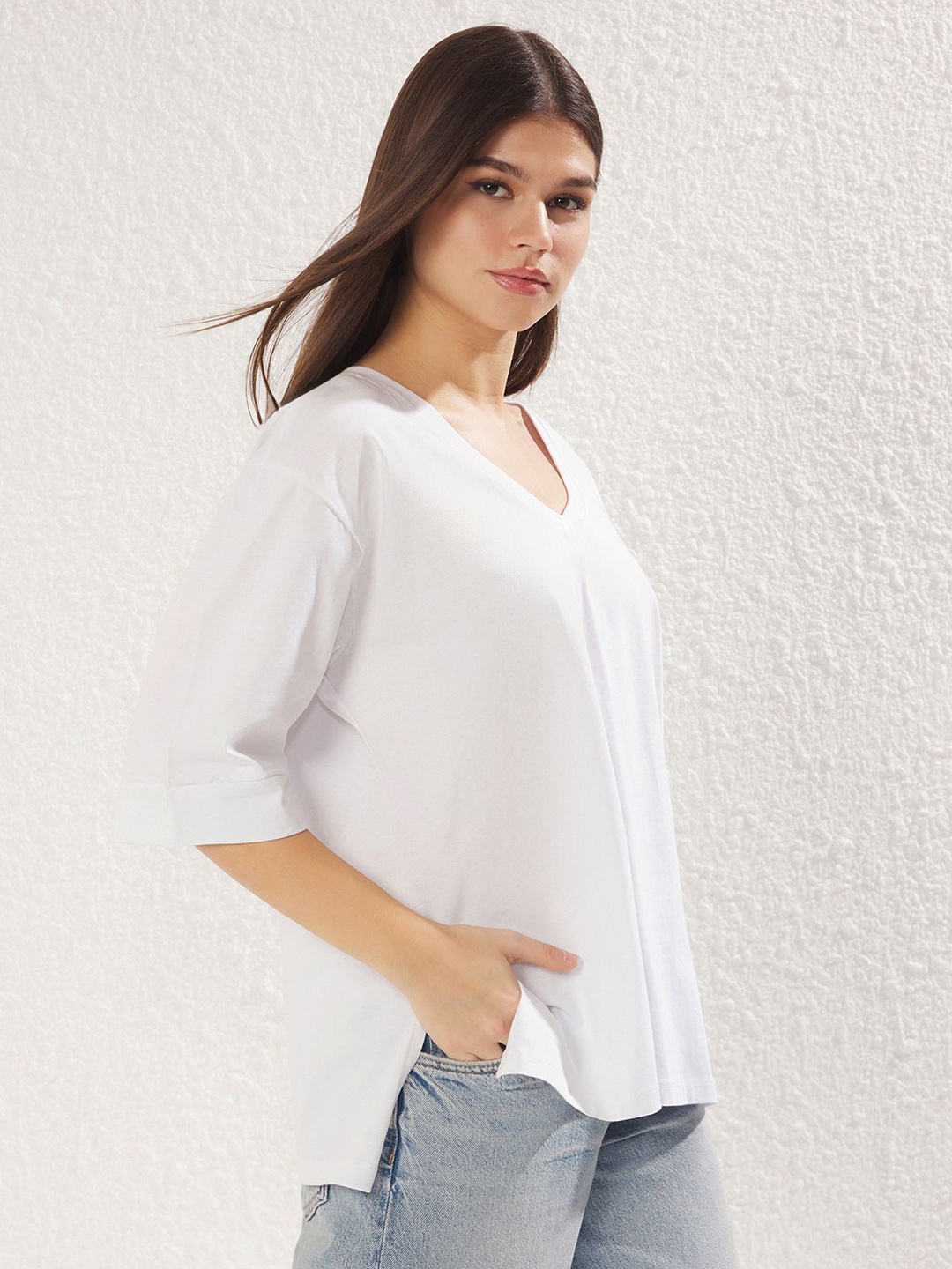 

Trendyol Women Henley Neck Drop-Shoulder Sleeves Pockets T-shirt, Na