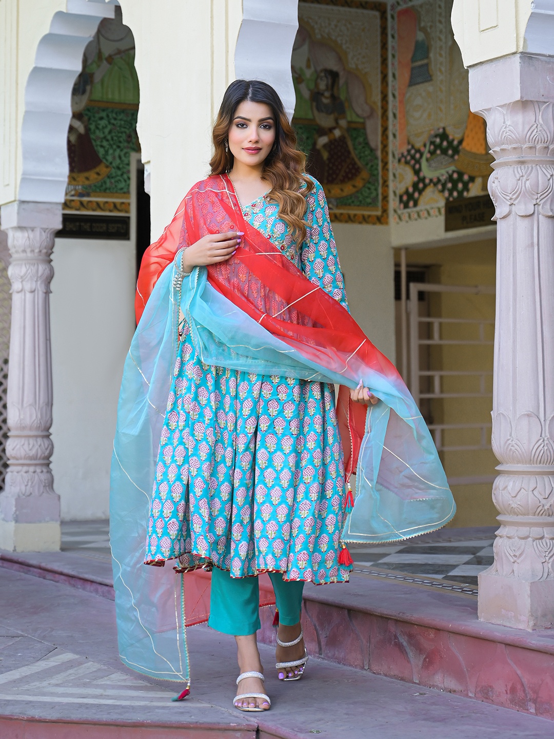 

Divena Women Floral Printed Pleated Zardozi Kurta with Trousers & With Dupatta, Turquoise blue