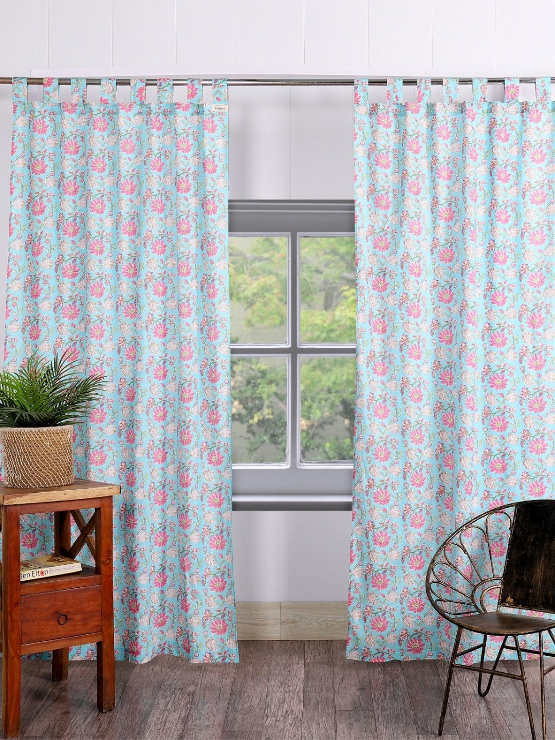 

HANDICRAFT PALACE Green & Pink Set of 2 Floral Door Curtain