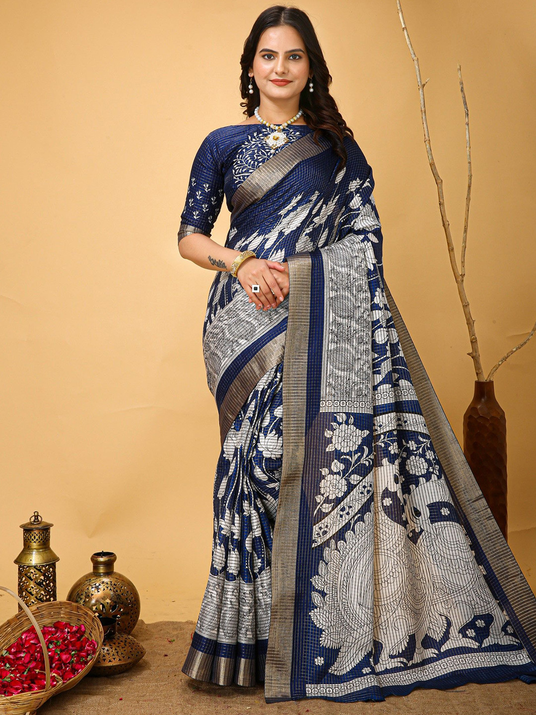 

Rangtulika Ethnics Floral Zari Saree, Navy blue