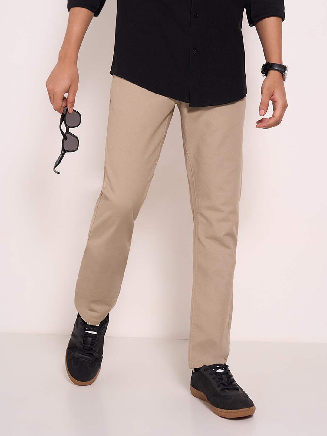 

Peregrine by Pantaloons Men Chinos Trousers, Beige