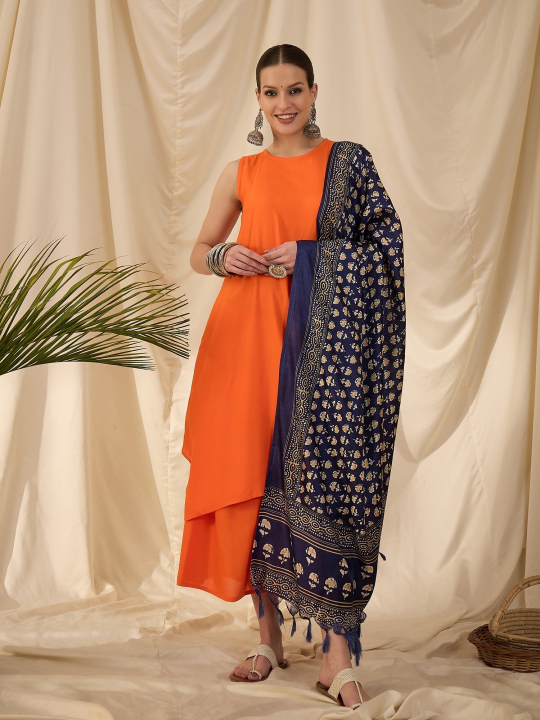 

InWeave Women Regular Kurta with Palazzos & With Dupatta, Orange