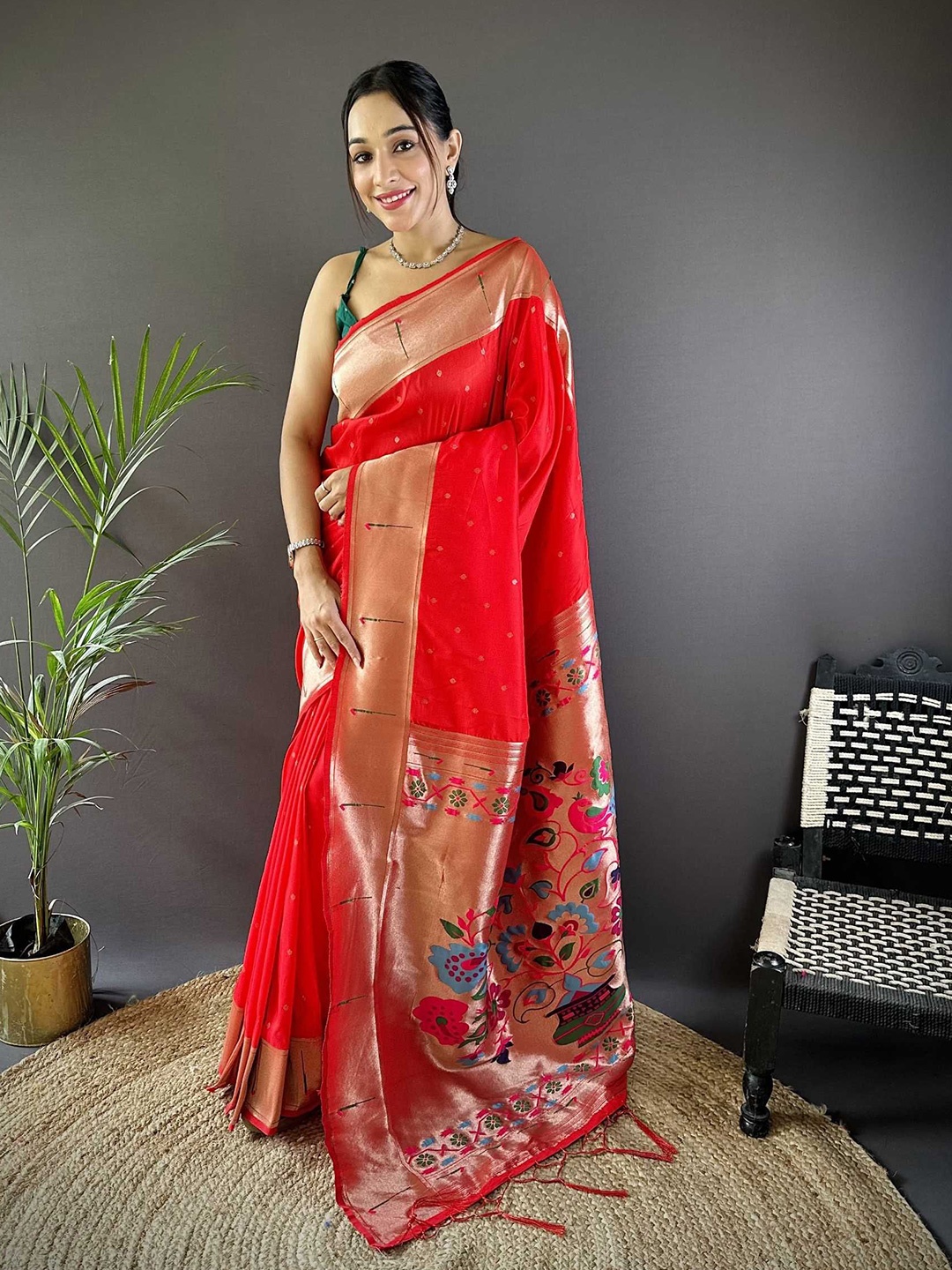 

Panzora Woven Design Zari Silk Blend Paithani Saree, Red