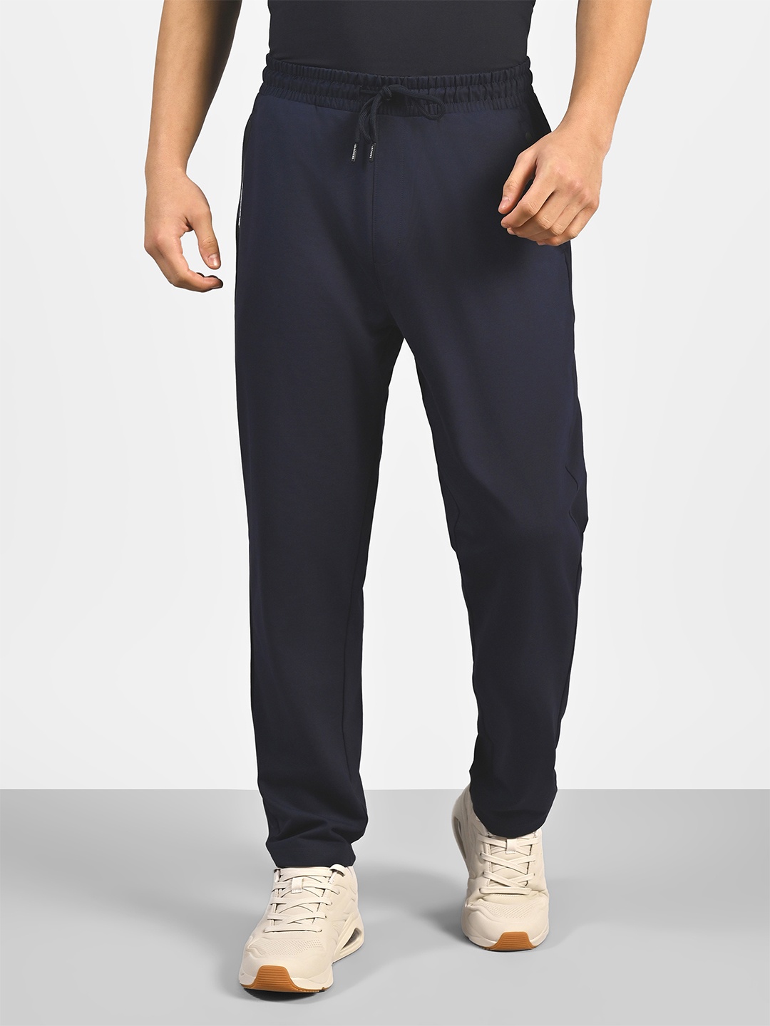 

Skechers Men Active Woven Pants, Navy blue