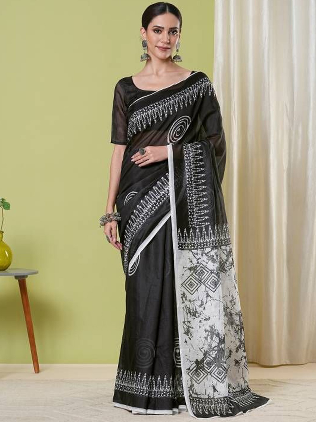 

HERE&NOW Silk Cotton Chanderi Saree, Black