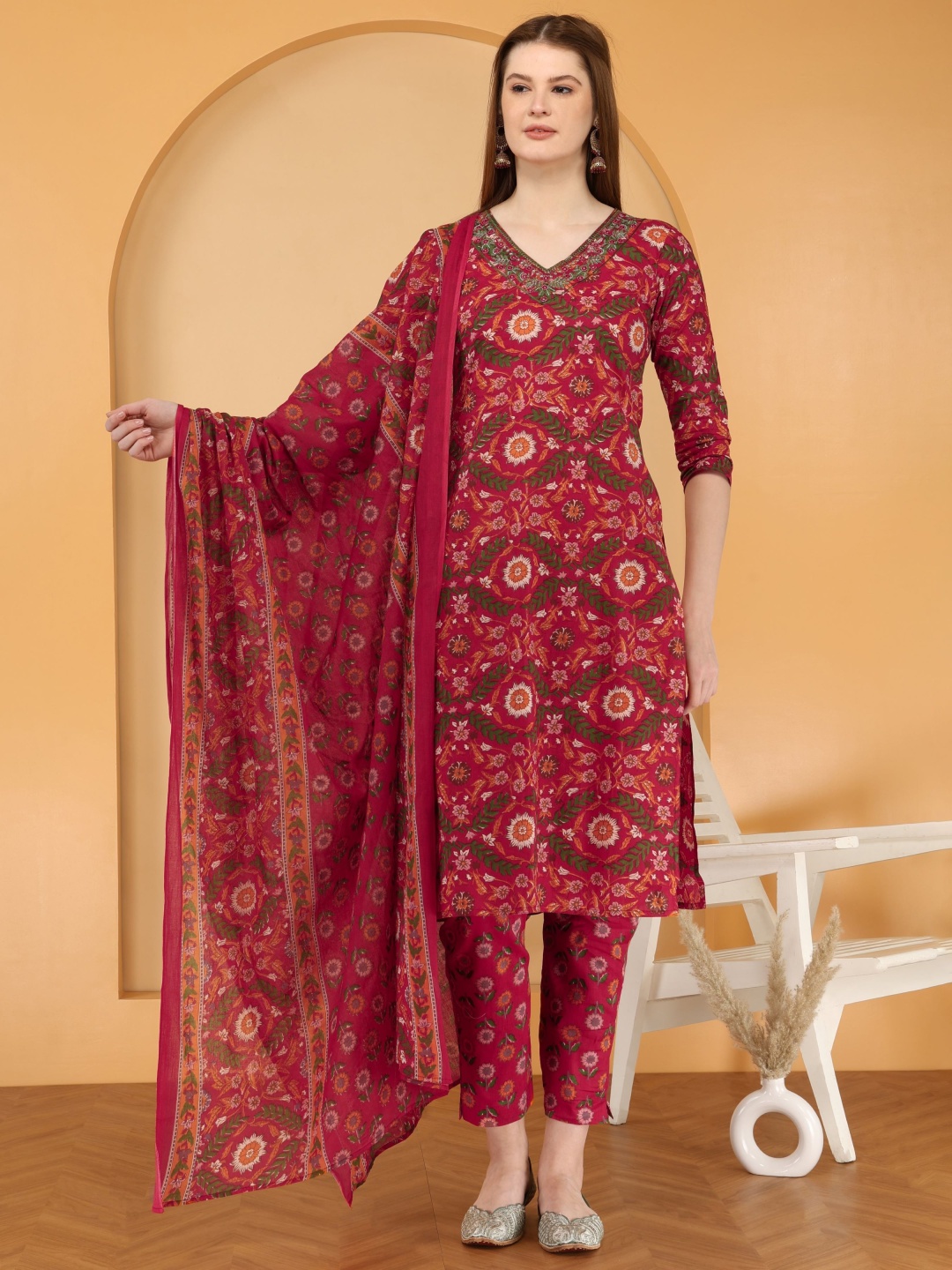 

AJ ART Women Floral Printed Regular Pure Cotton Kurta with Trousers & With Dupatta, Red