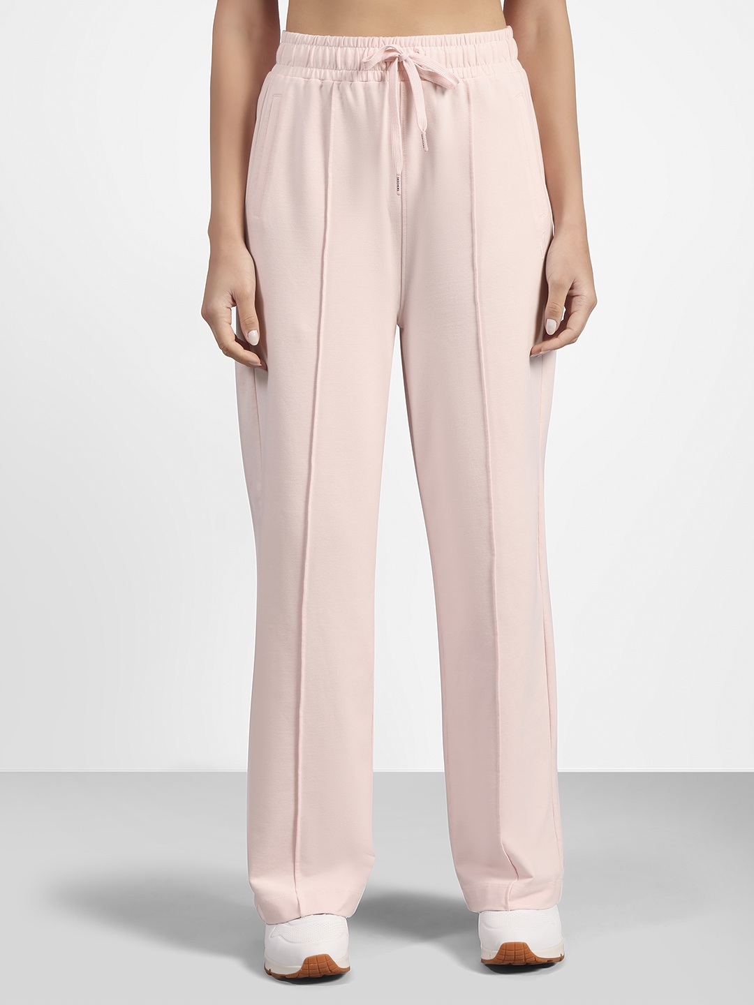 

Skechers Women Pin Tuck Neon Pants, Pink