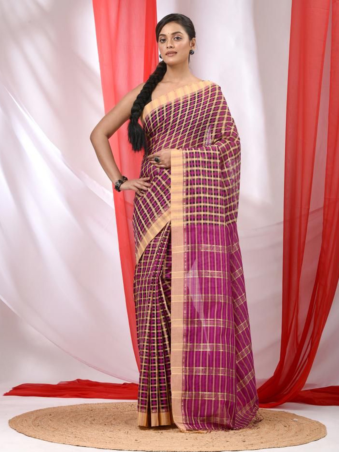 

VIBHAVARI Checked Saree, Purple