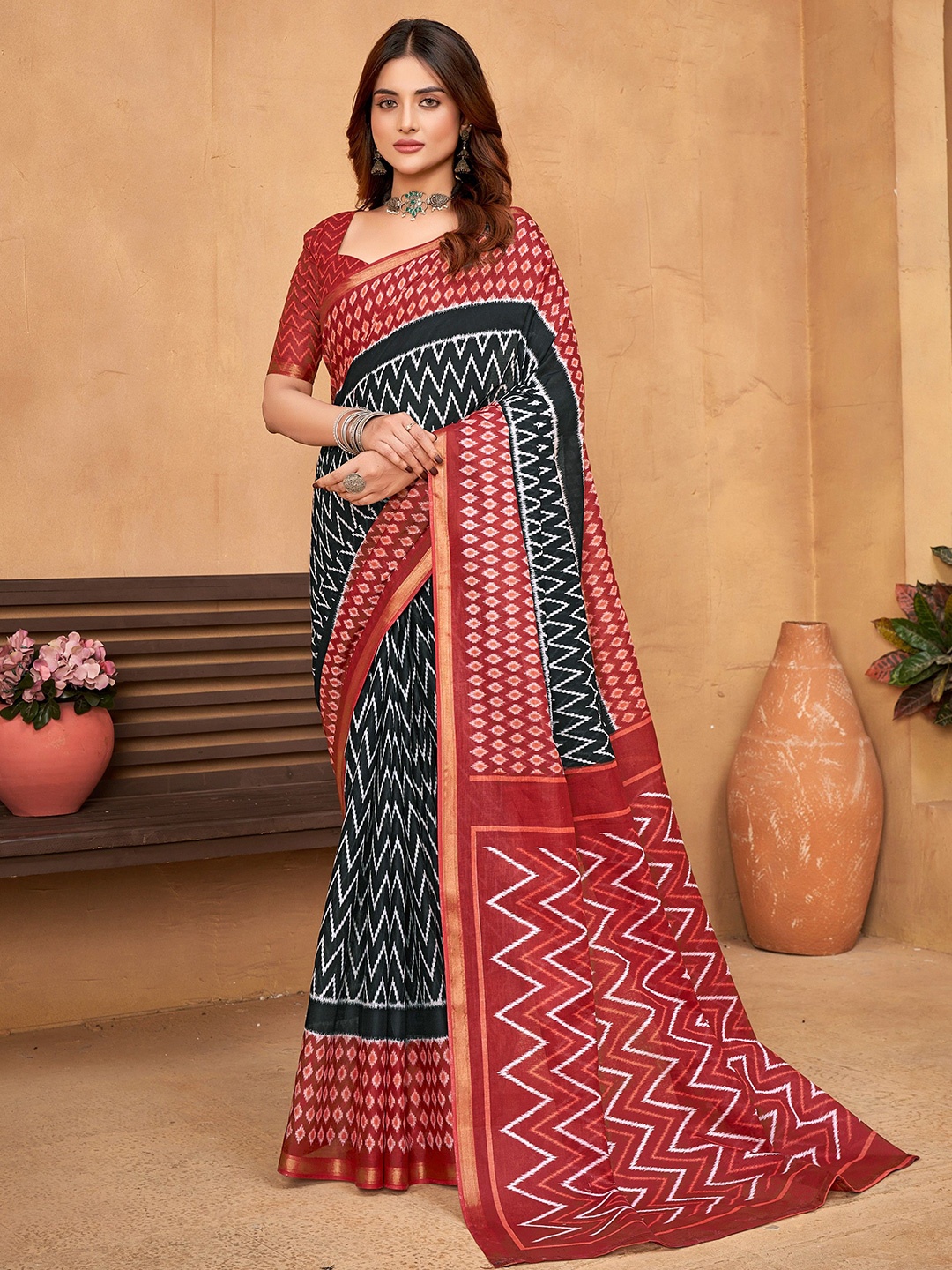 

Munir Zari Pure Cotton Ikat Saree, Red