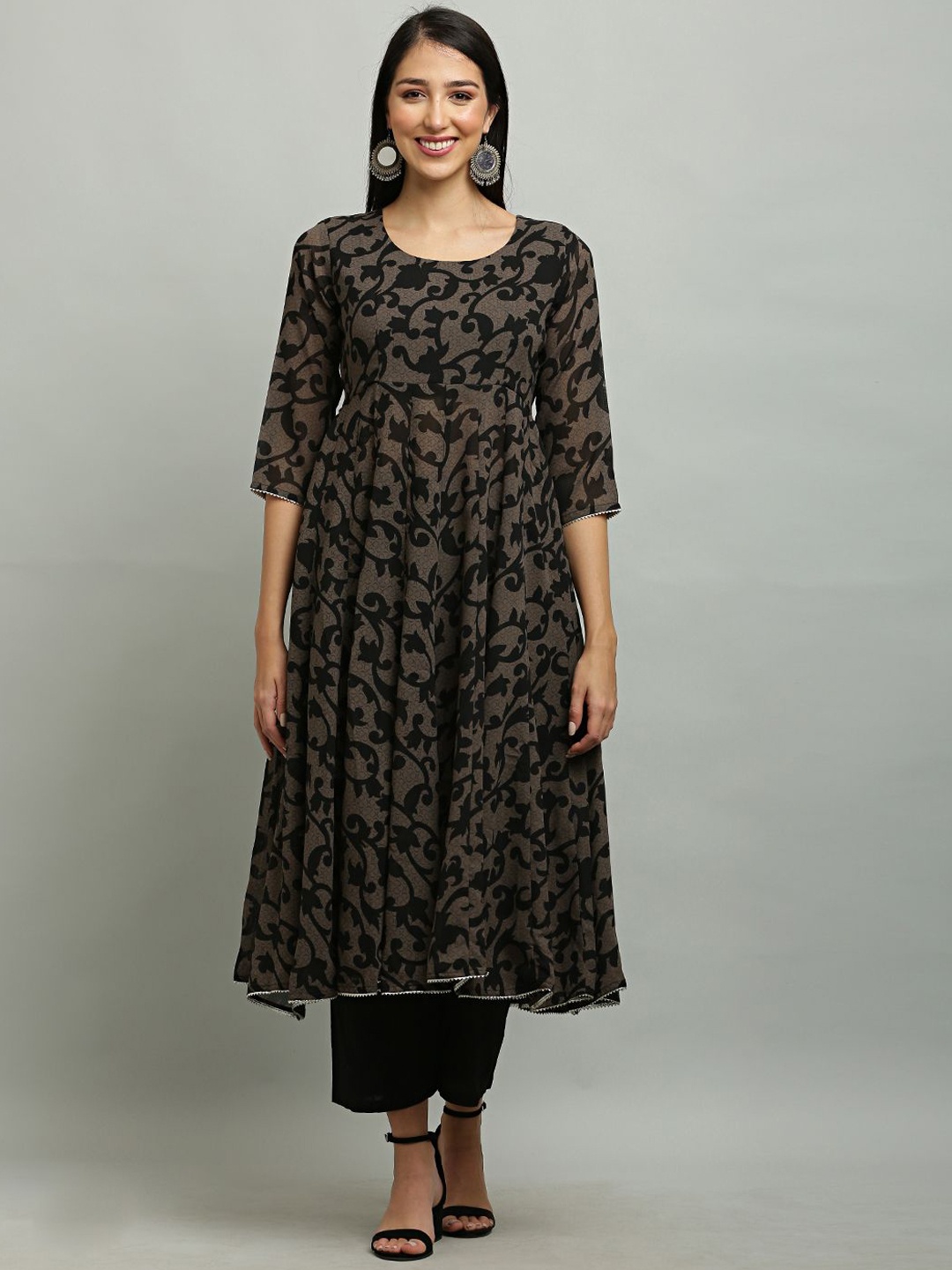 

DEGE Floral Printed Round Neck Anarkali Kurta, Black