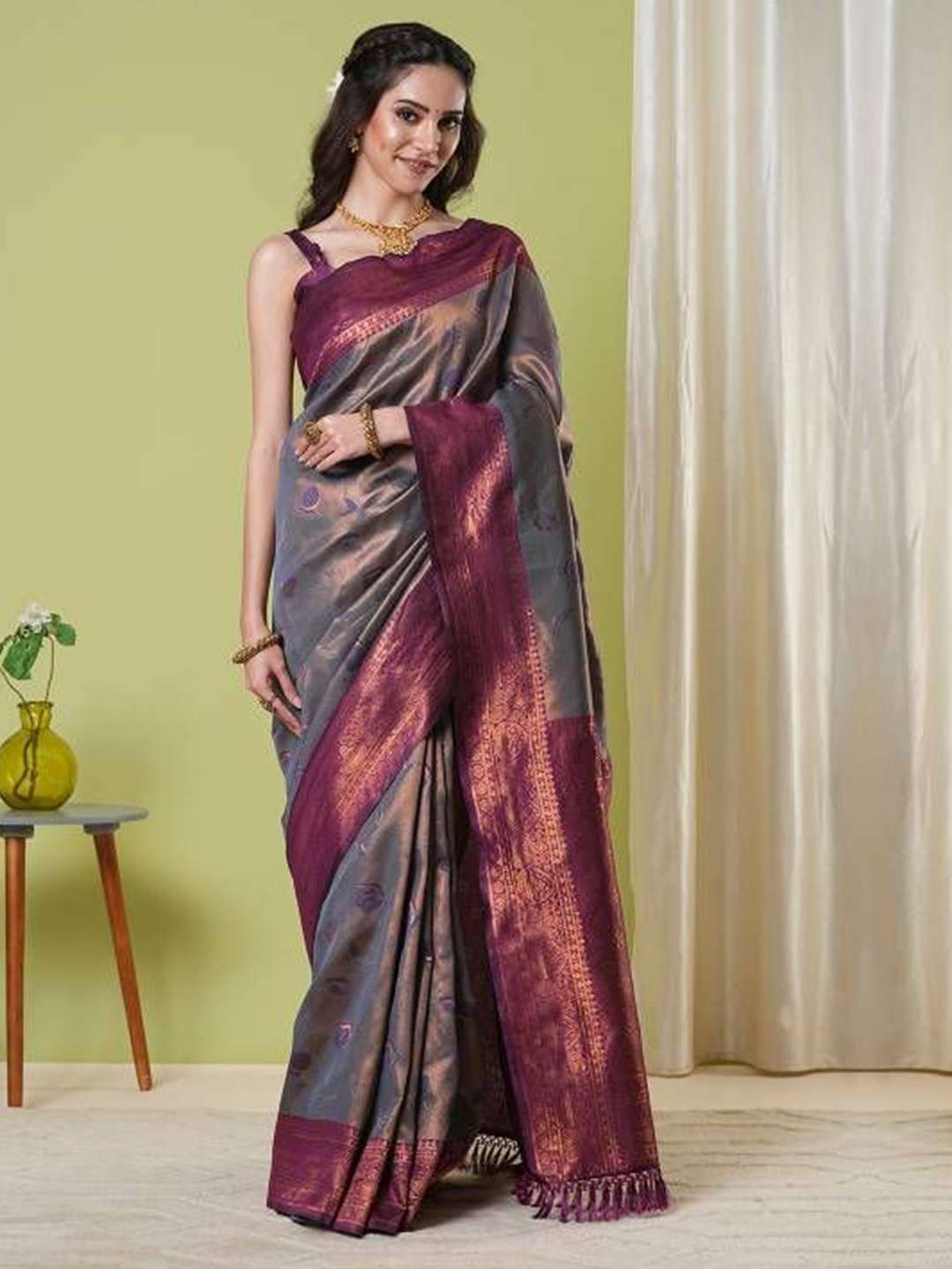 

HERE&NOW Woven Design Zari Silk Blend Banarasi Saree, Grey