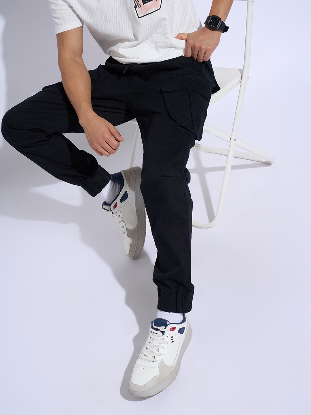 

People Men Cargos Trousers, Black