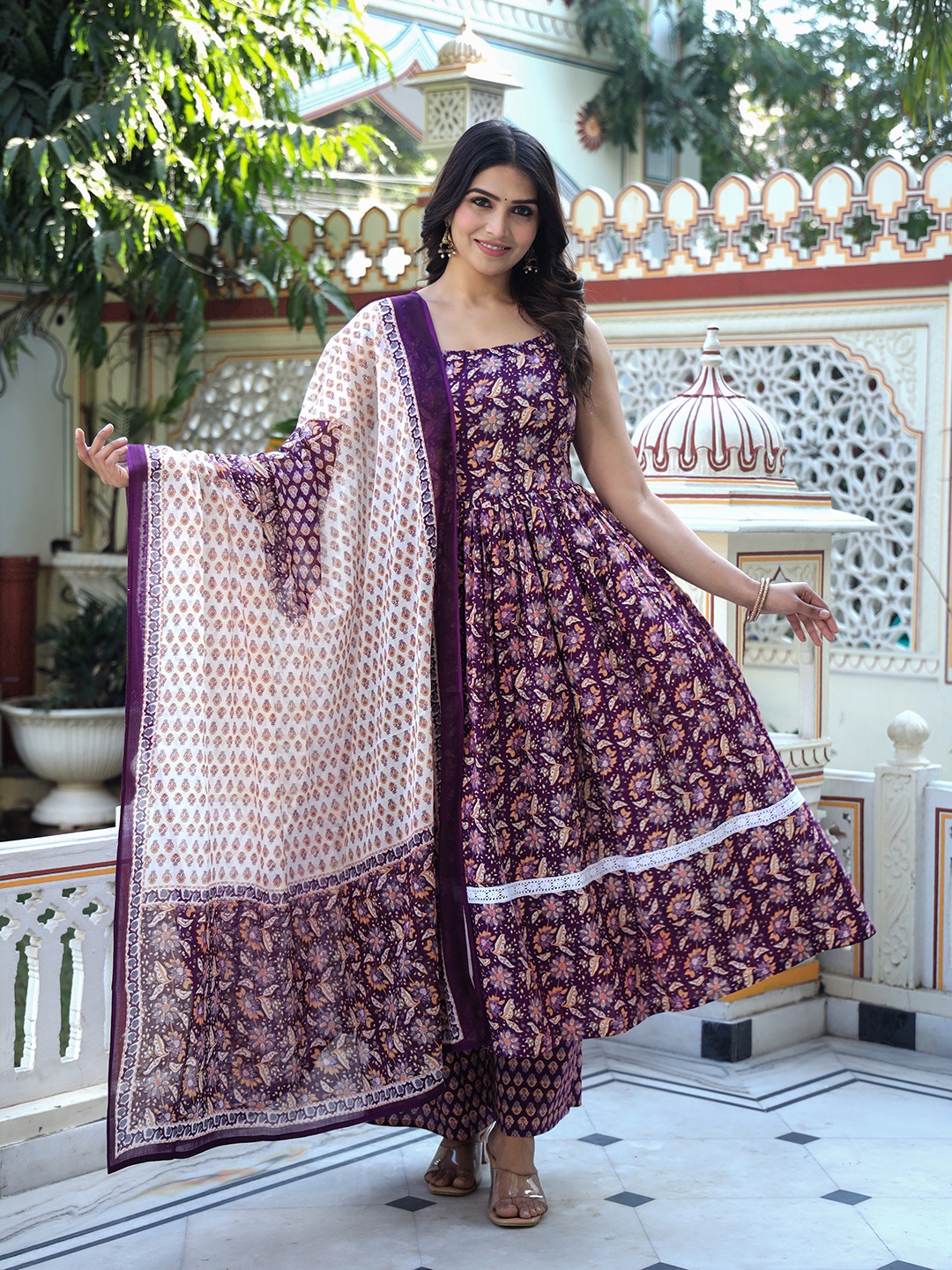 

ELVISH JAIPUR Women Floral Printed Regular Phulkari Pure Cotton Kurta with Palazzos & With Dupatta, Purple