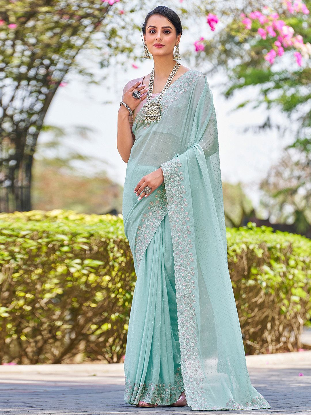 

DIVASTRI Floral Beads and Stones Pure Georgette Saree, Turquoise blue