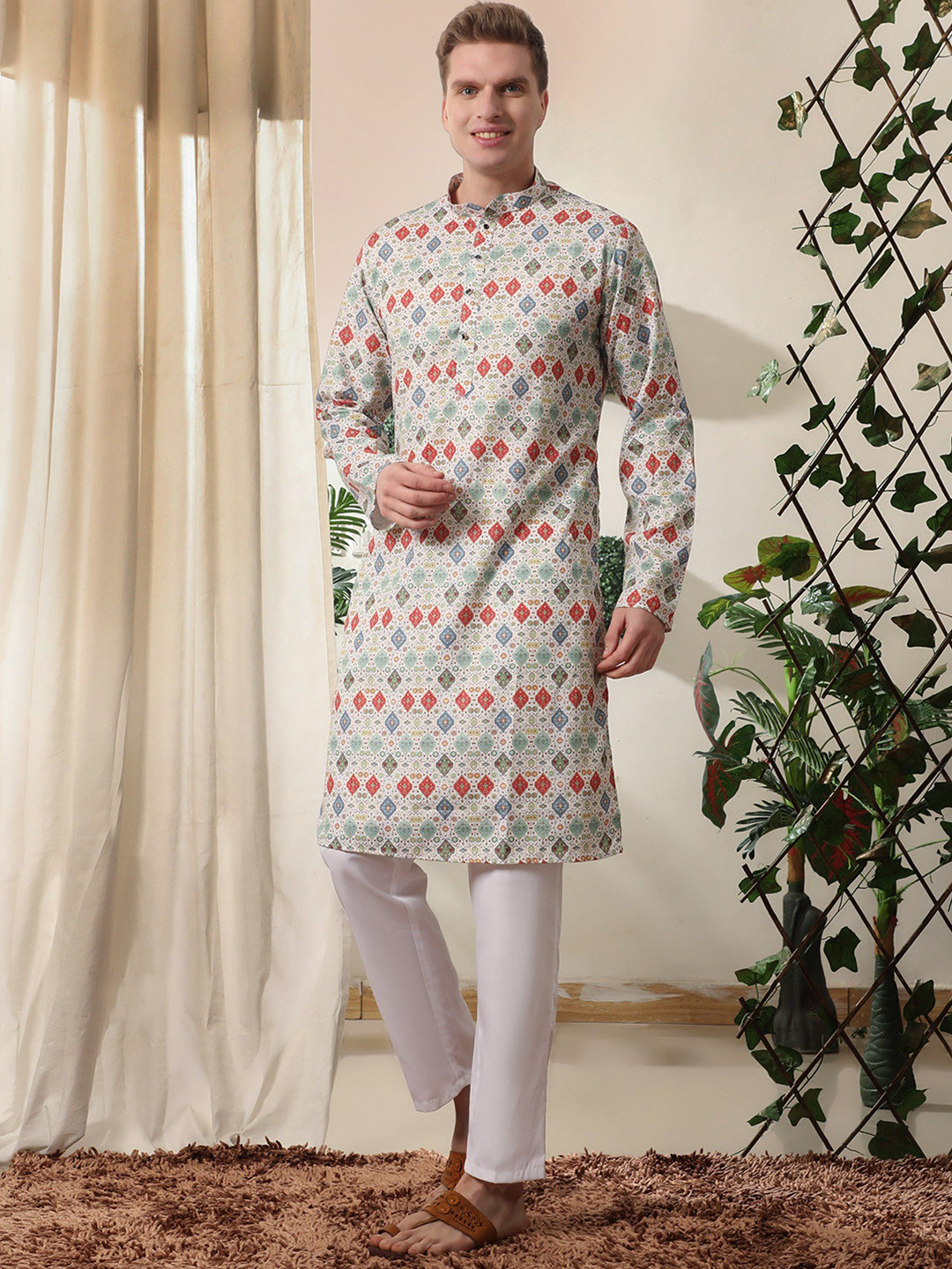 

Pro-Ethic STYLE DEVELOPER Men Ethnic Motifs Printed Angrakha Sequinned Pure Cotton Kurta with Pyjamas, Green