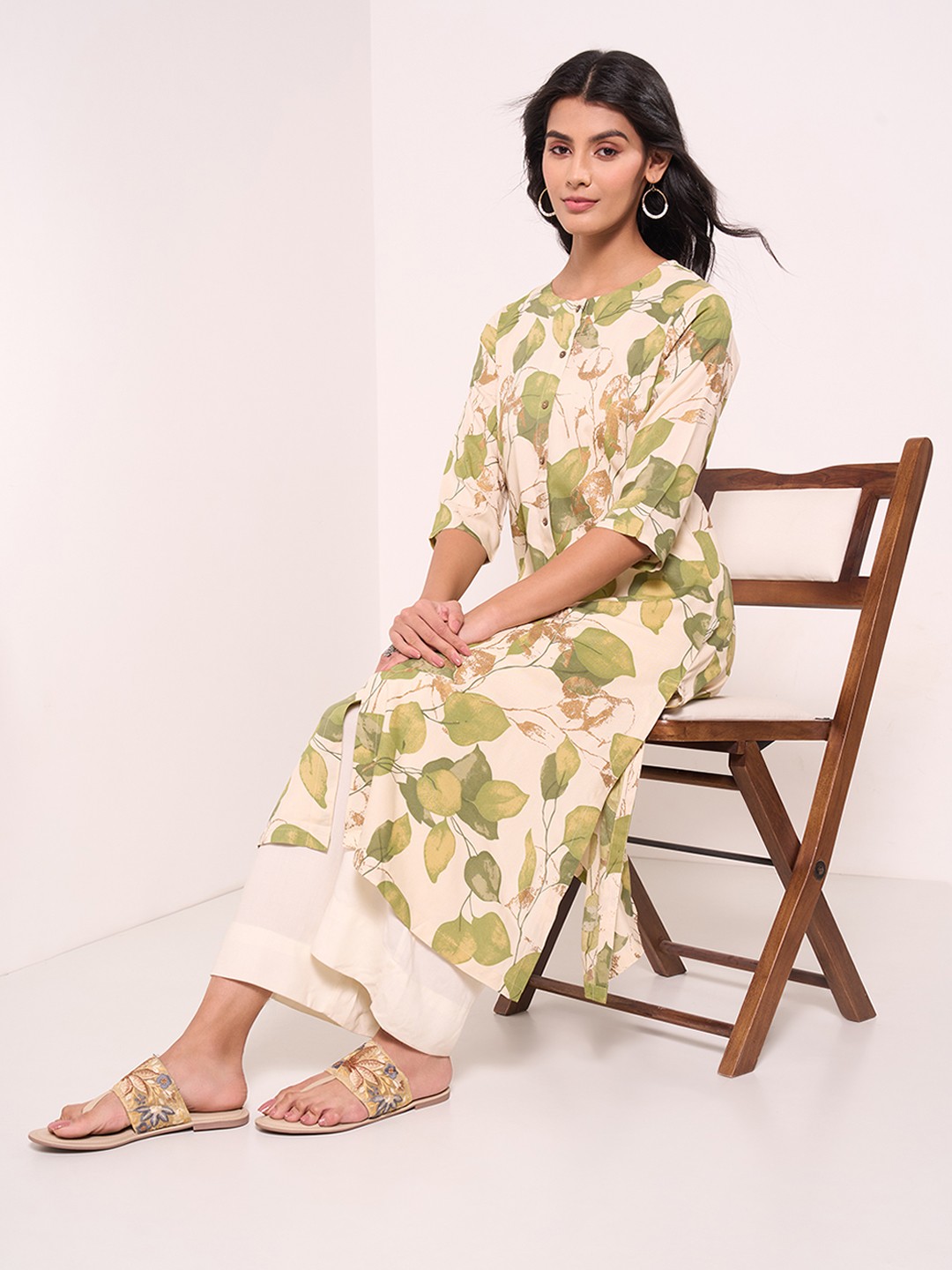 

RANGMANCH BY PANTALOONS Women Printed Thread Work Anarkali Kurta, Green