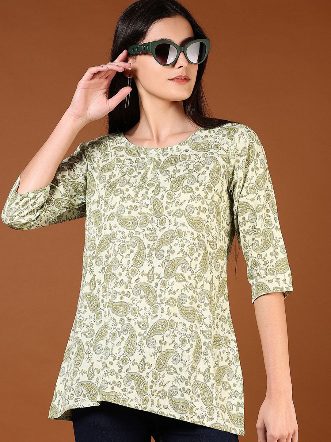 

V-Mart Paisley Printed Kurti, Green