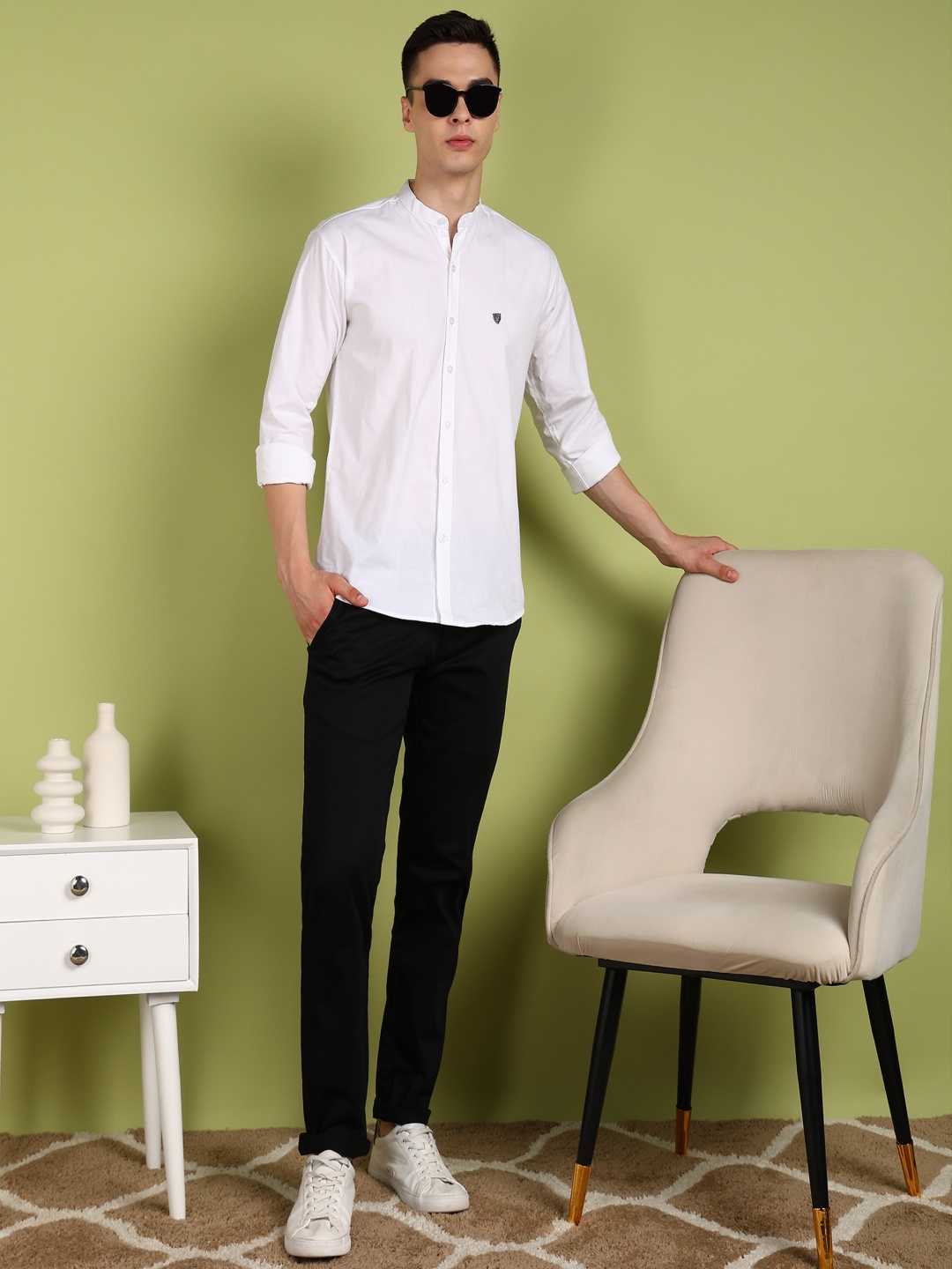 

PulseIQ Men Slim Fit Opaque Casual Shirt, White
