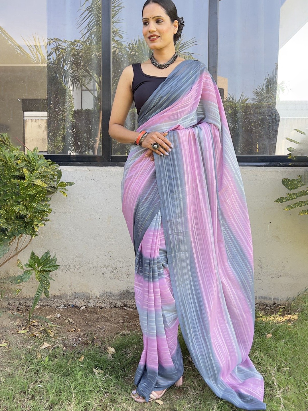 

Rangtulika Ethnics Striped Art Silk Saree, Pink