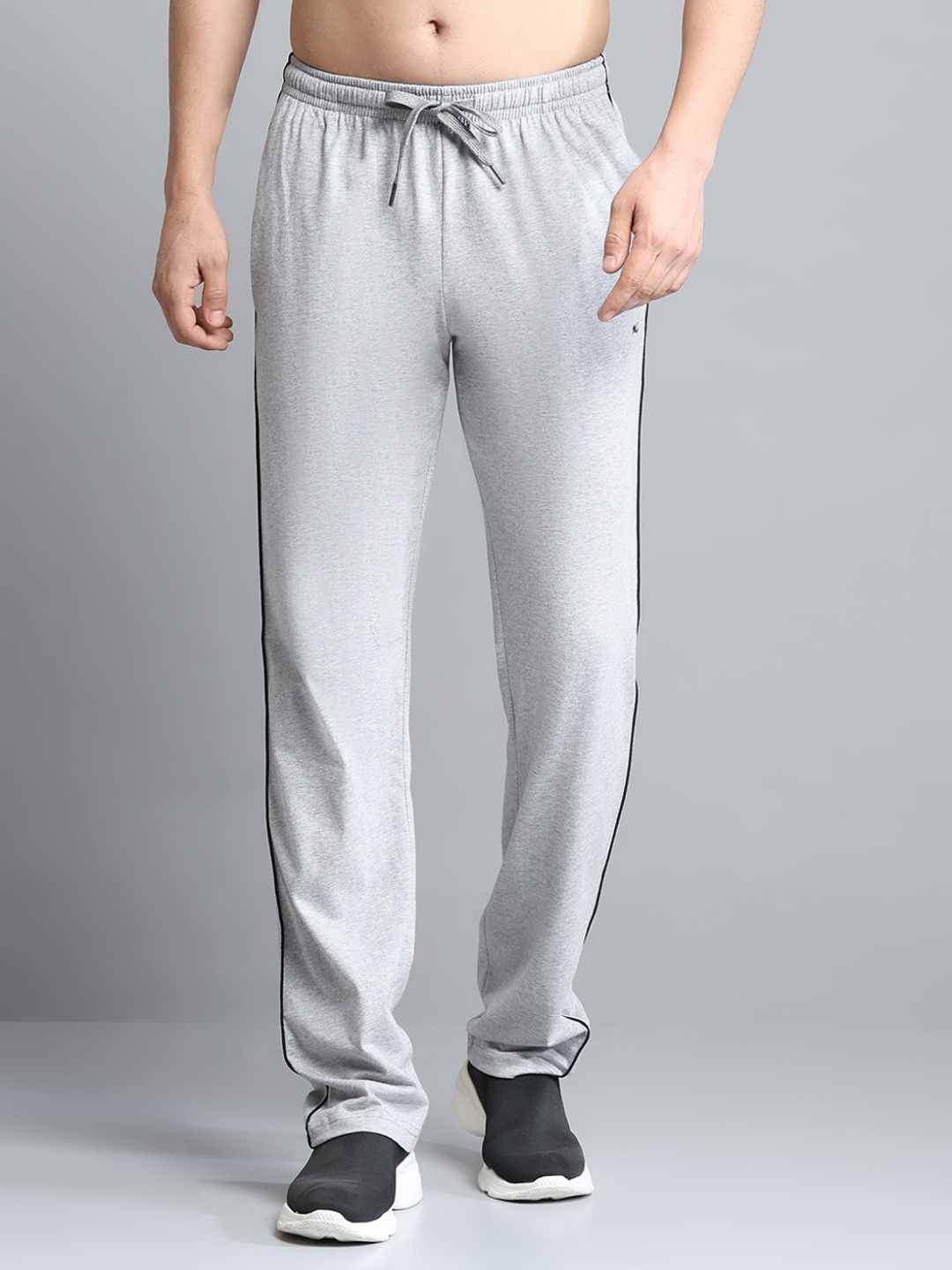 

Monte Carlo Men Regular-Fit Track Pants, Grey