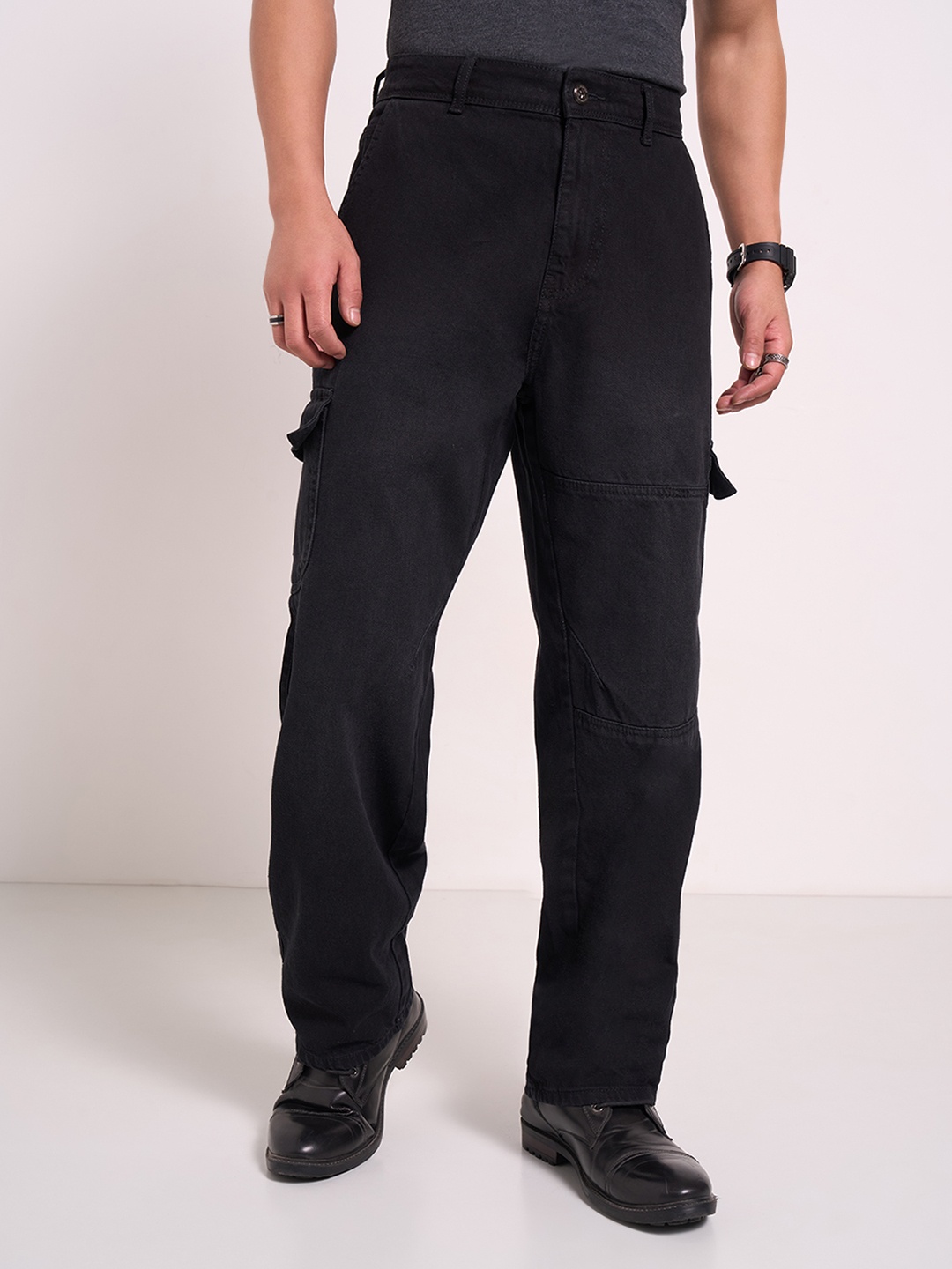 

SF JEANS by Pantaloons Men Flared Highly Distressed Jeans, Black