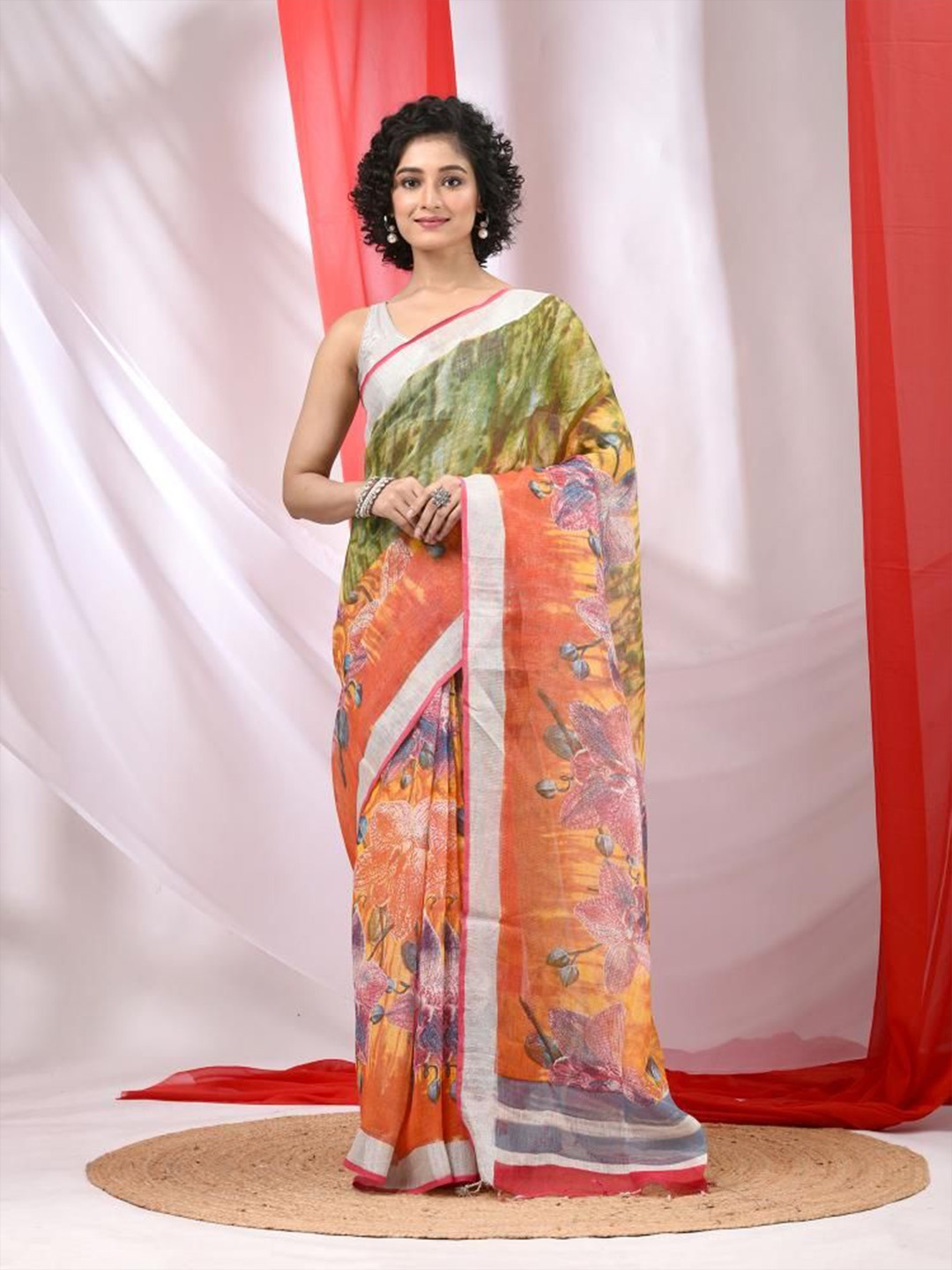 

VIBHAVARI Linen Blend Saree, Yellow