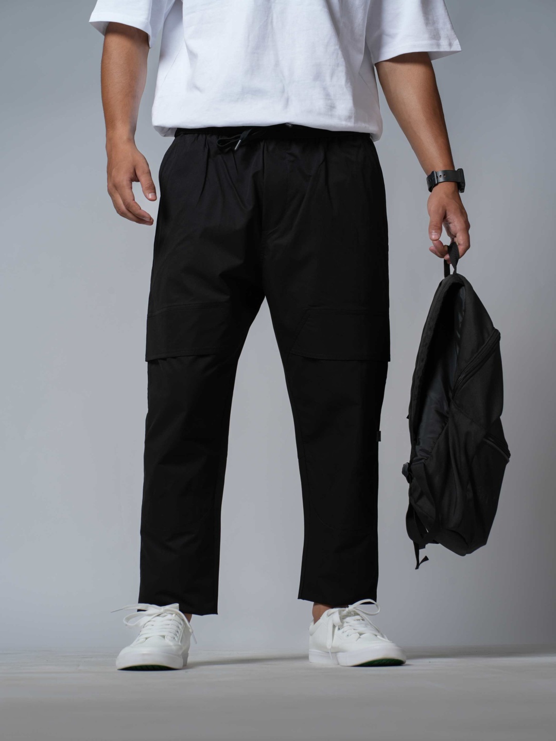 

Fort Collins Men Cotton High Rise Trousers, Black
