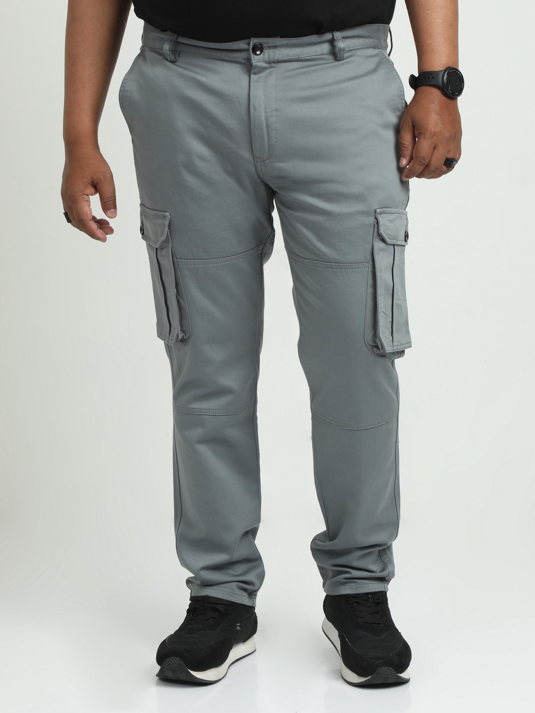 

THE BEETEL HOUSE Men Relaxed Cargos Trousers, Grey