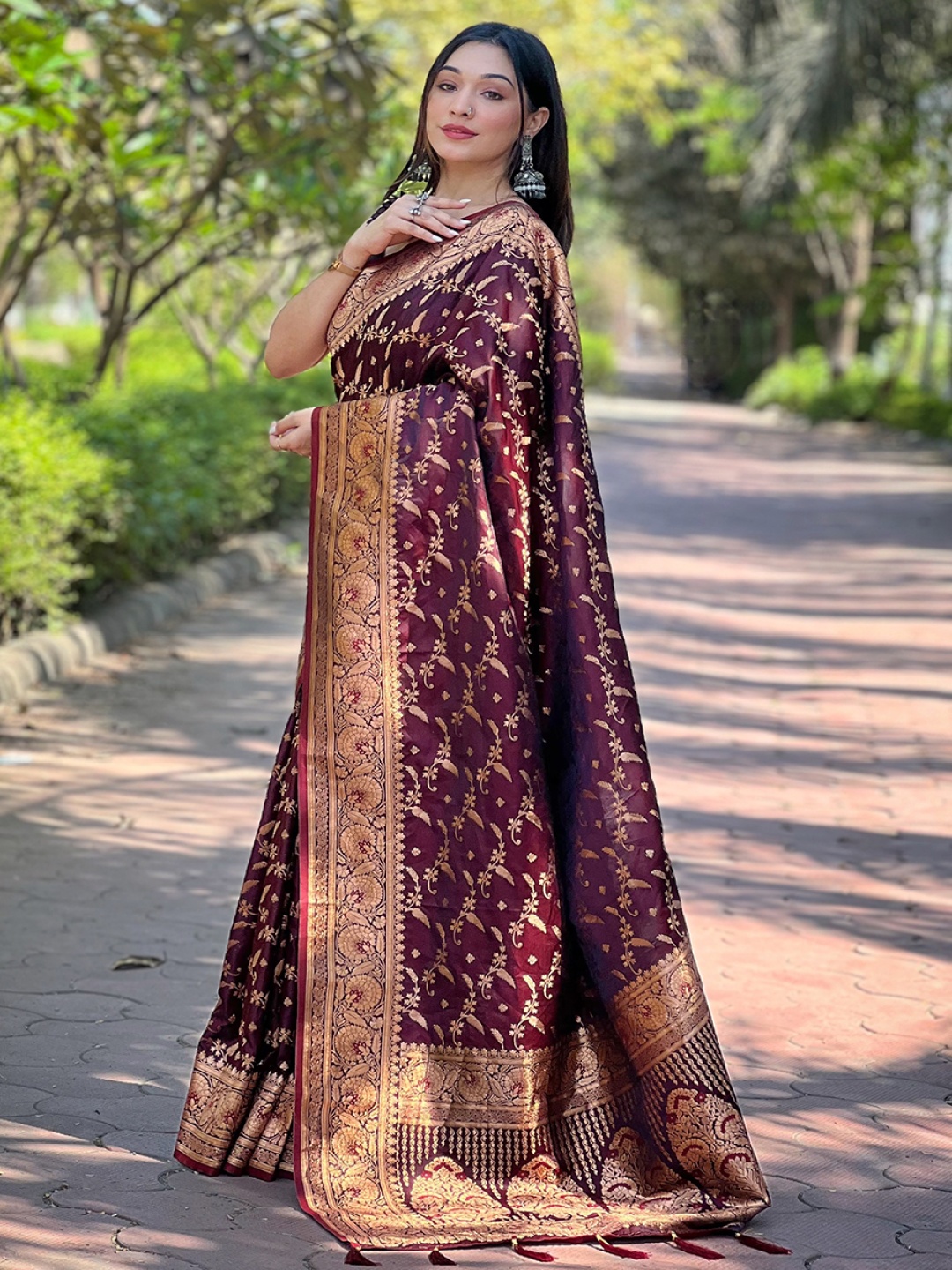 

all about you Woven Design Zari Satin Banarasi Saree, Maroon
