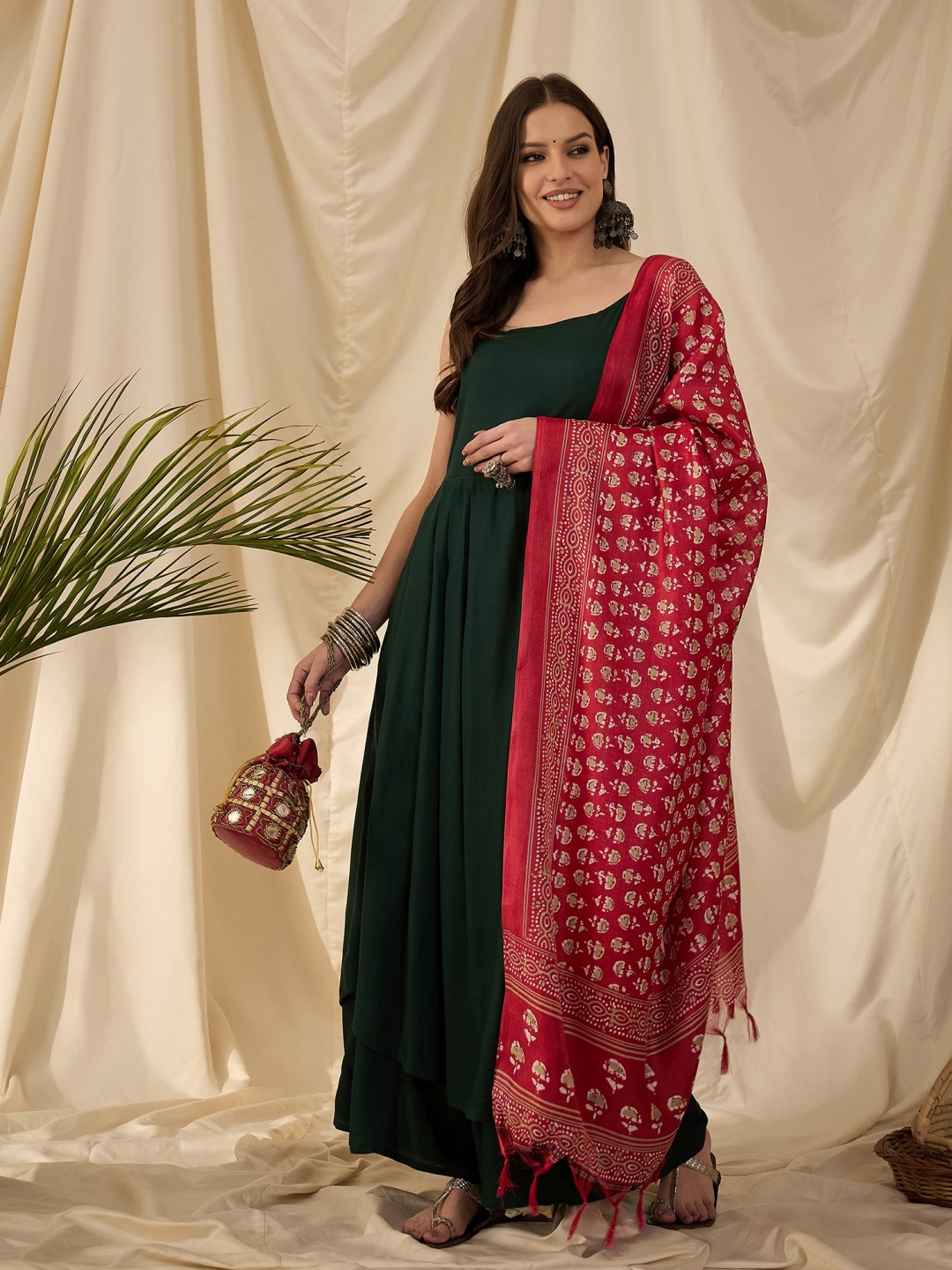 

InWeave Women Regular Kurta with Palazzos & With Dupatta, Green