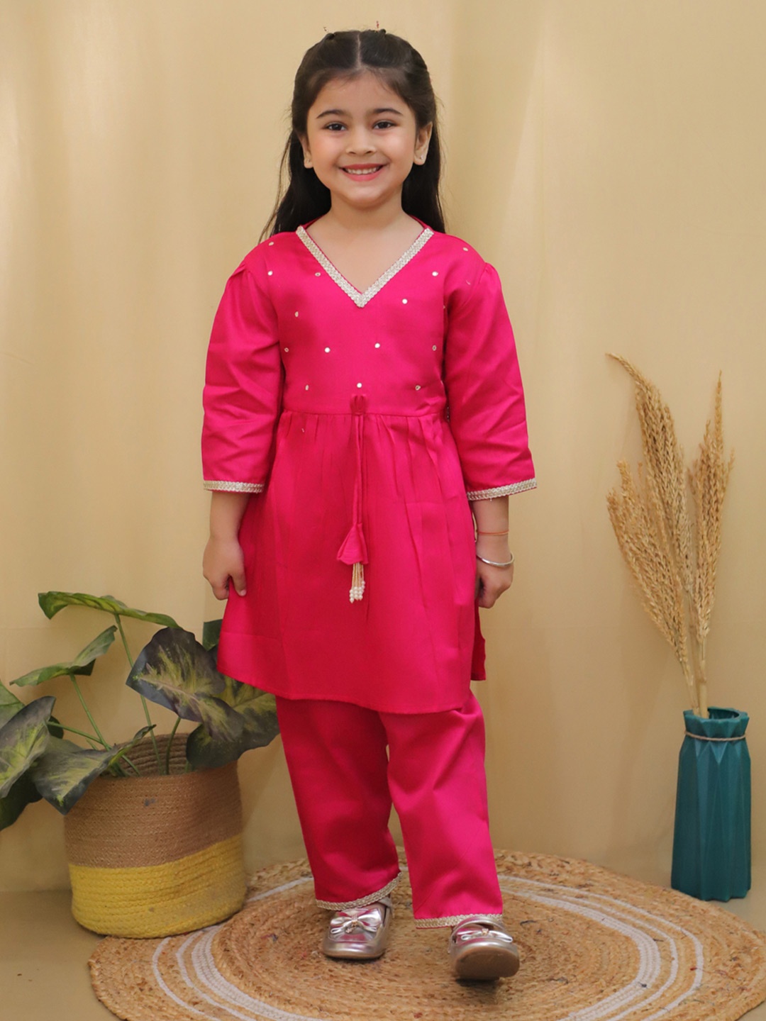 

Aj DEZInES Girls Regular Pure Cotton Kurta with Salwar, Pink