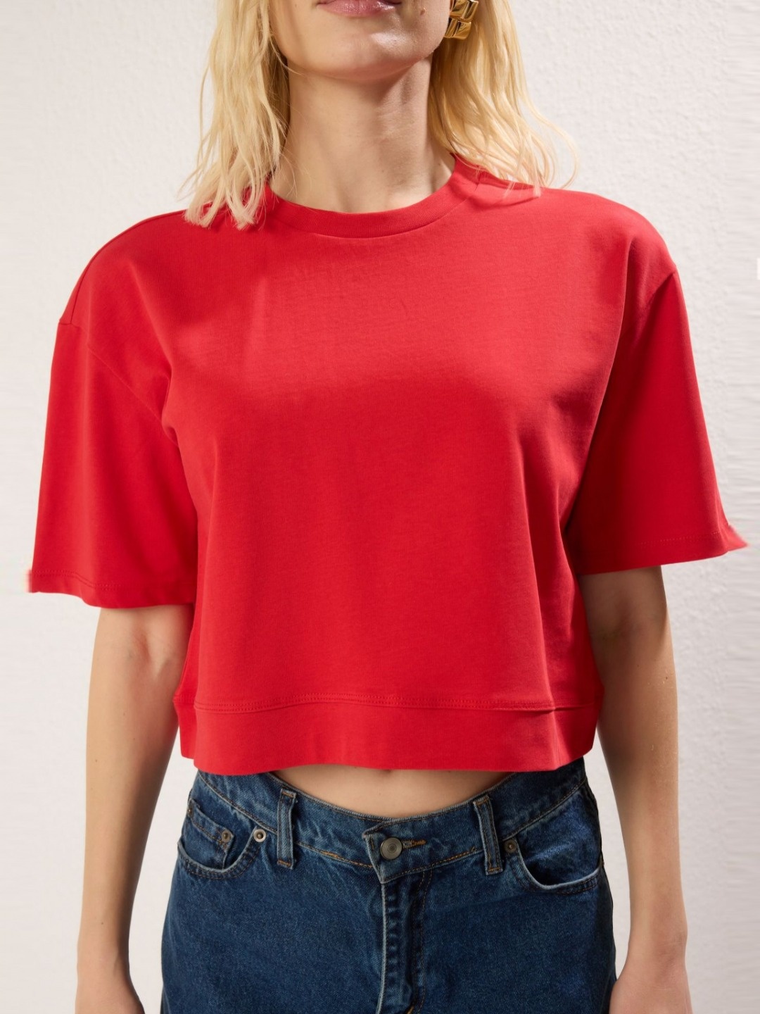 

Trendyol Women Henley Neck Extended Sleeves Pockets T-shirt, Na