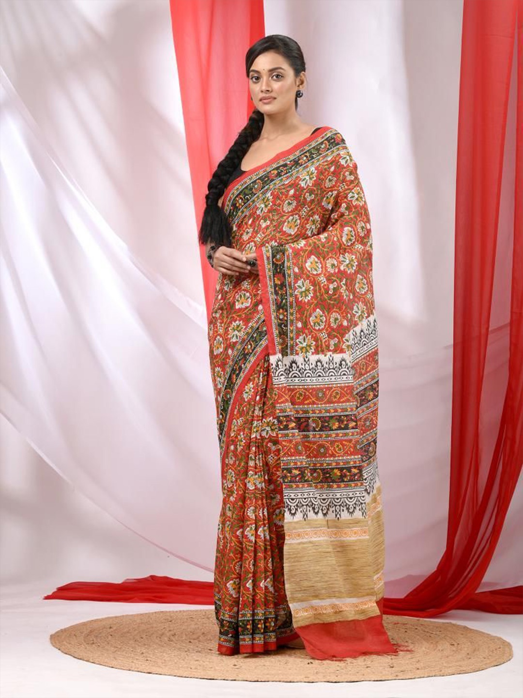 

VIBHAVARI Ethnic Motifs Pure Cotton Saree, Red