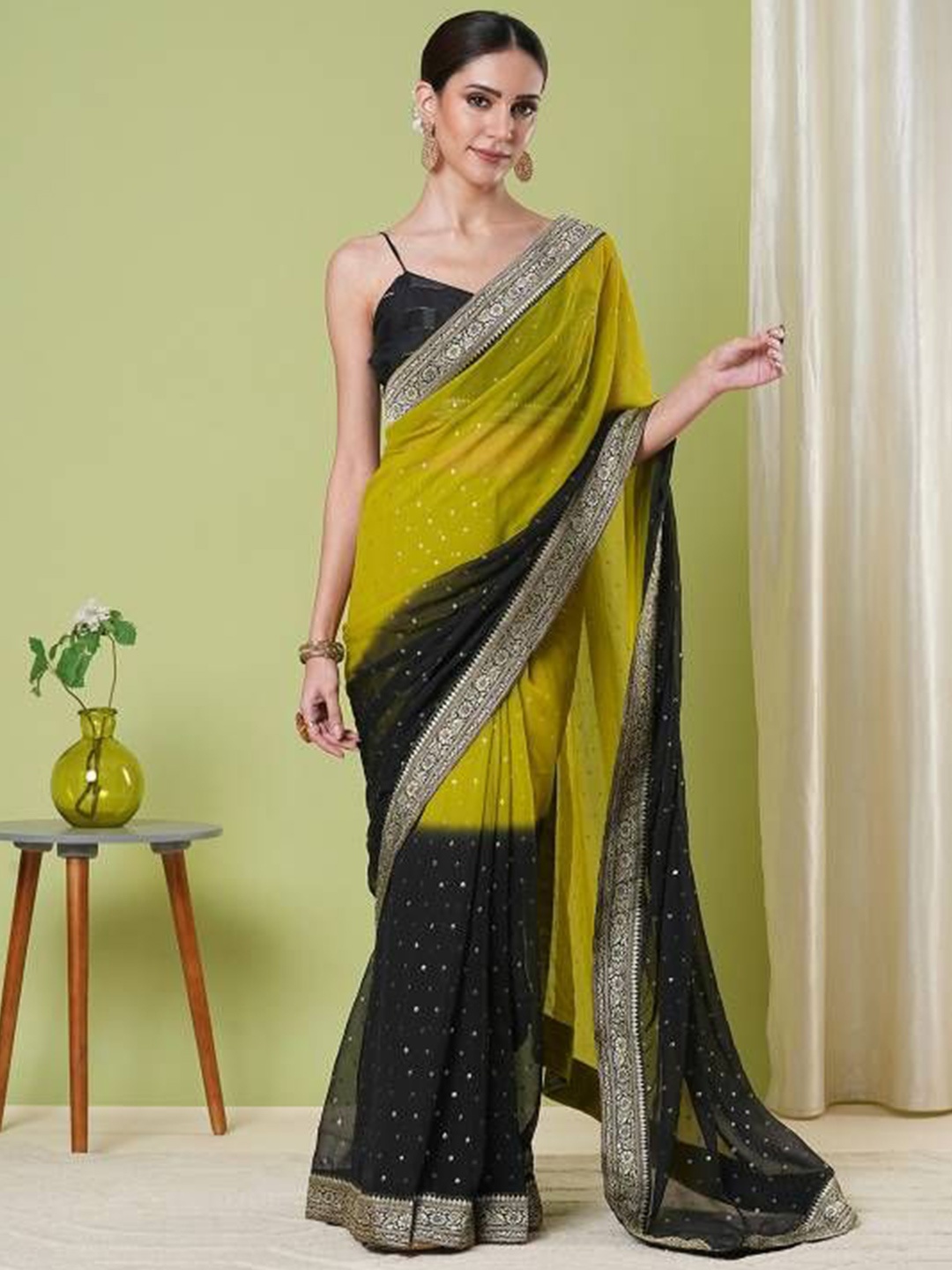 

HERE&NOW Woven Design Zari Poly Georgette Banarasi Saree, Green