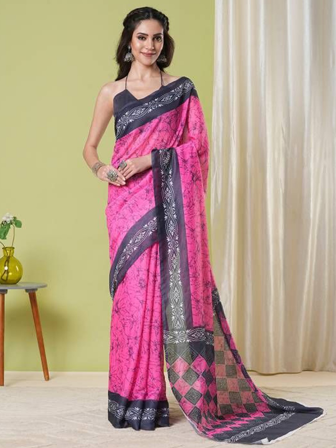 

HERE&NOW Floral Silk Cotton Chanderi Saree, Pink