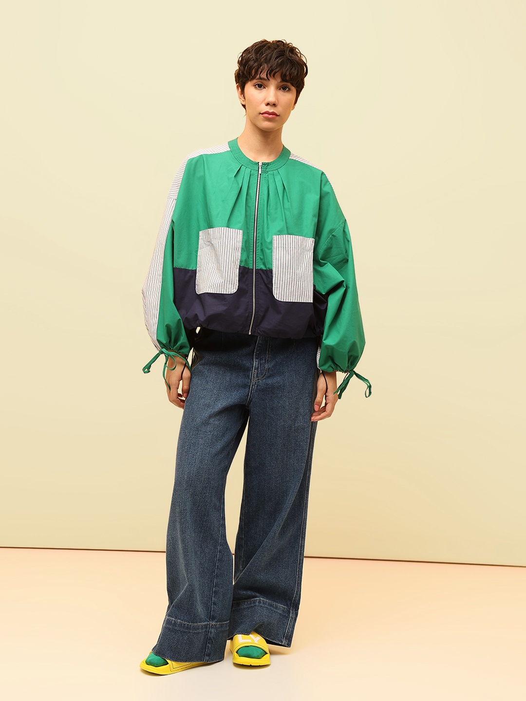 

ONLY Women Colourblocked Bomber Jacket, Green