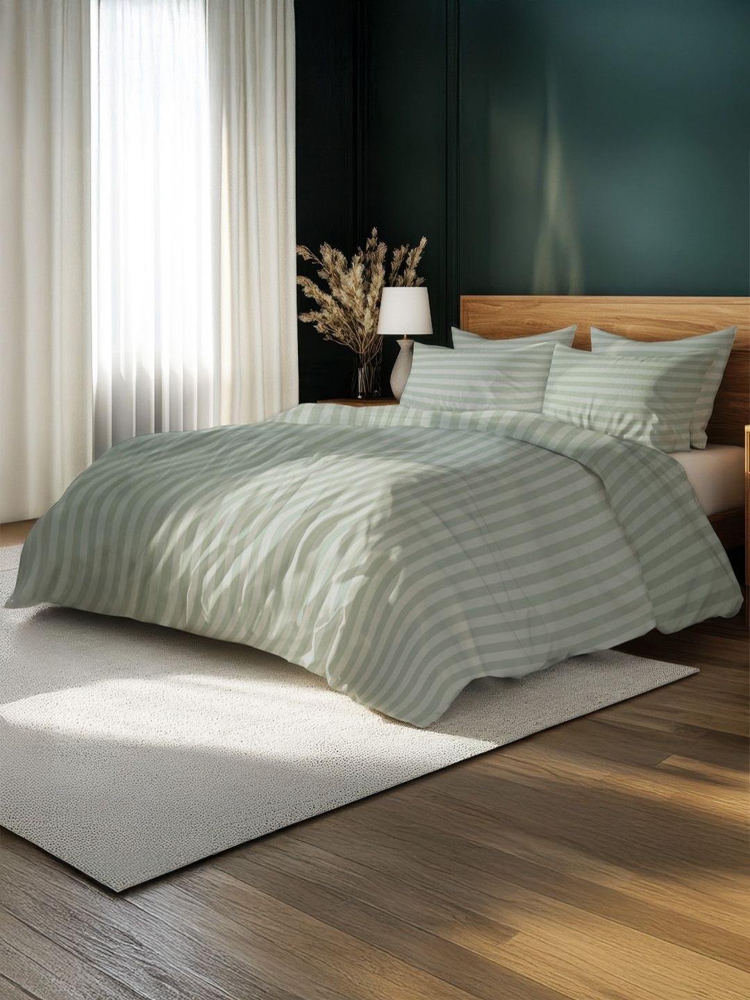 

LANE LINEN Silver-Toned Striped King Bedsheet with 2 Pillow Covers