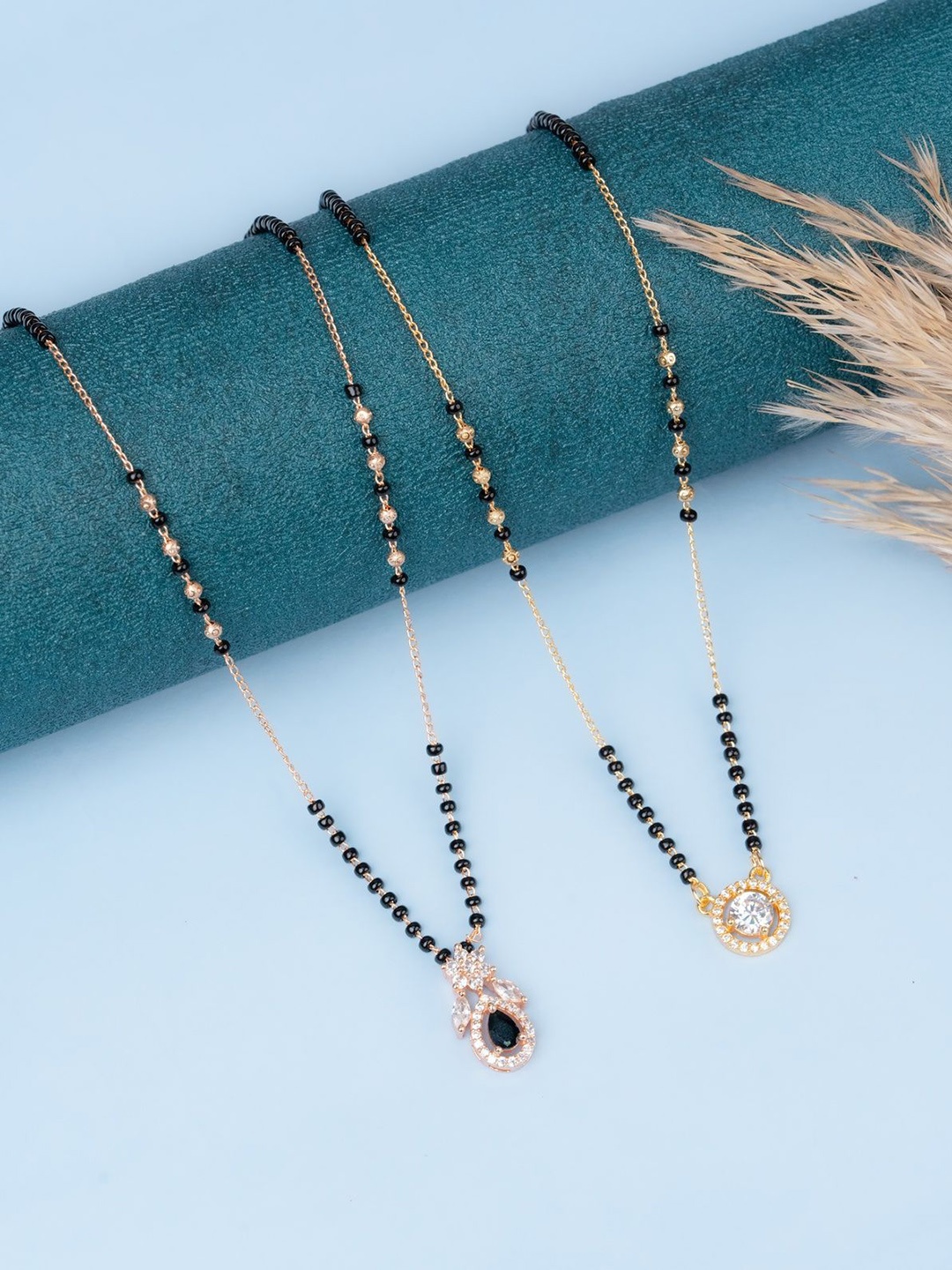

Zeraki Jewels Artificial Stones and Beads Mangalsutra, Rose gold