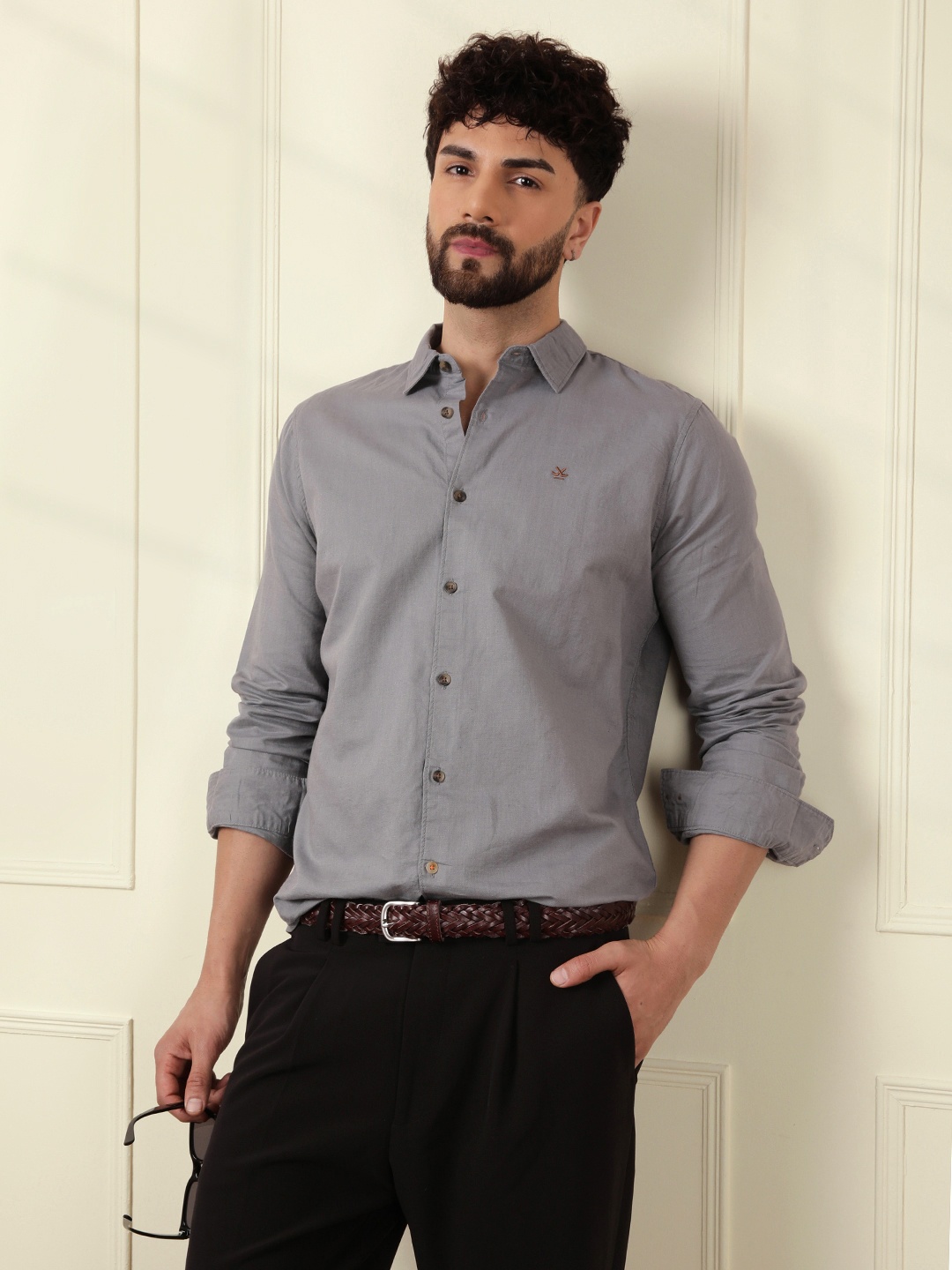 

WROGN Men Comfort Slim Fit Opaque Casual Shirt, Grey