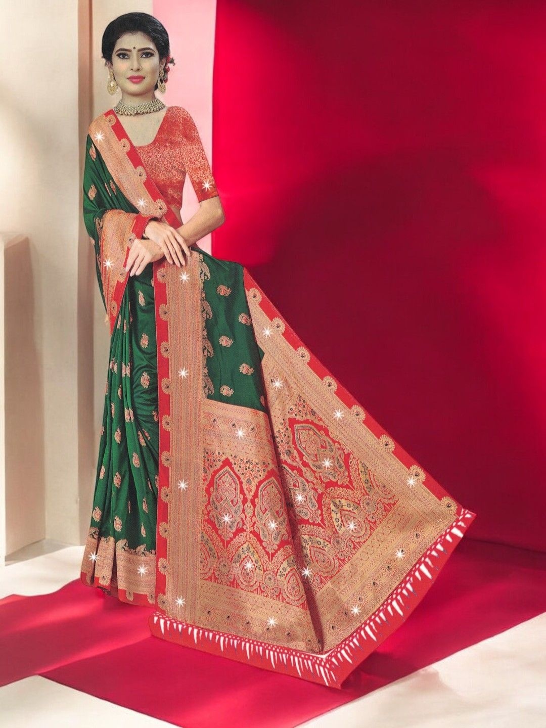 

SHOPPKEE Woven Design Zari Silk Blend Banarasi Saree, Green