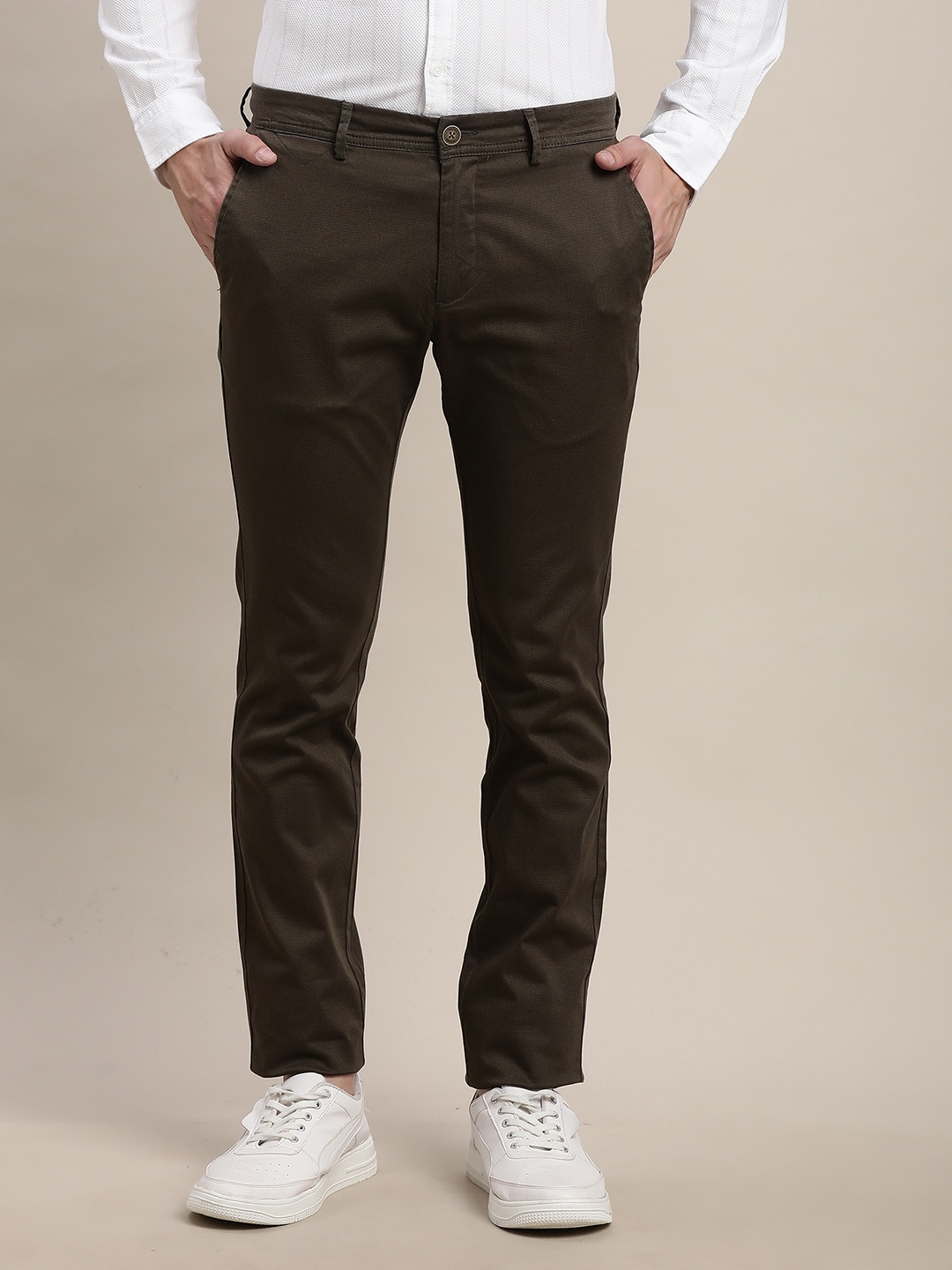 

Turtle Men Printed Relaxed Tapered Fit Chinos Trousers, Brown