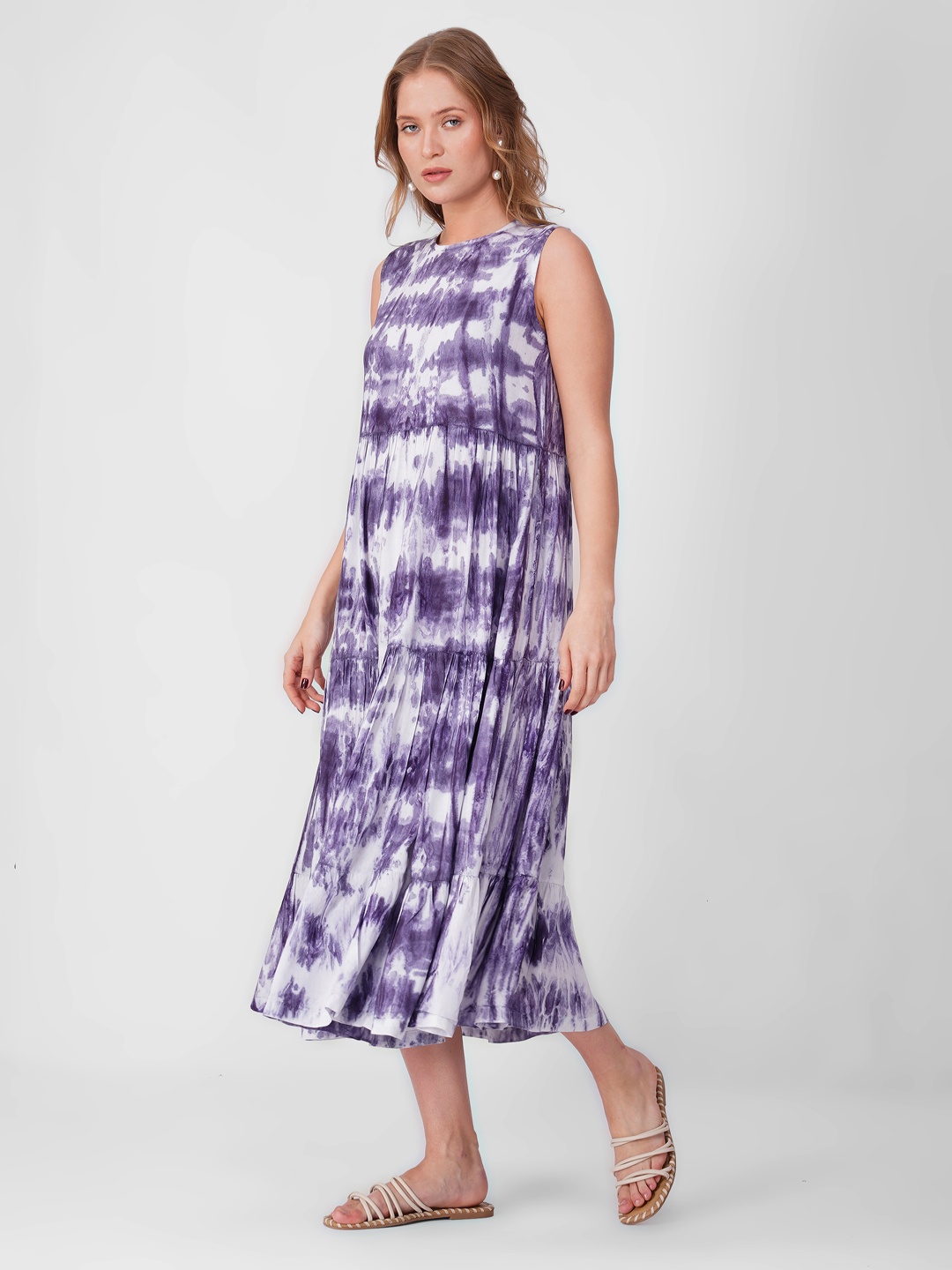 

Zenava by Myntra Tie and Dye Print A-Line Midi Dress, Lavender