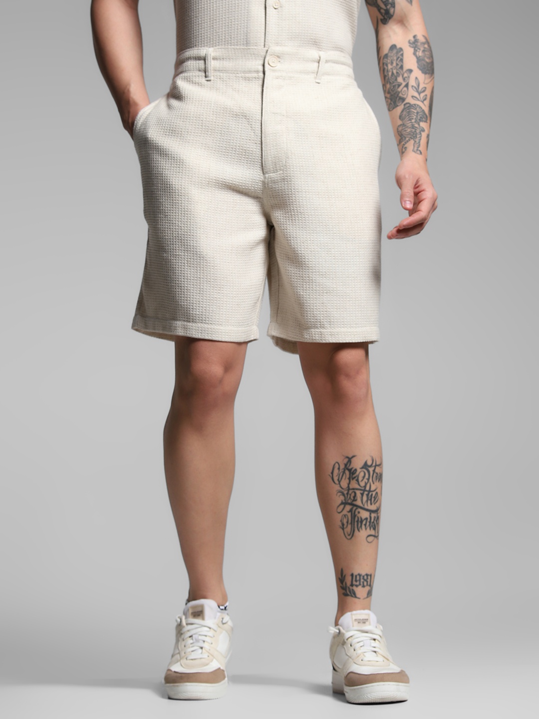 

Jack & Jones Men Low-Rise Shorts, Beige