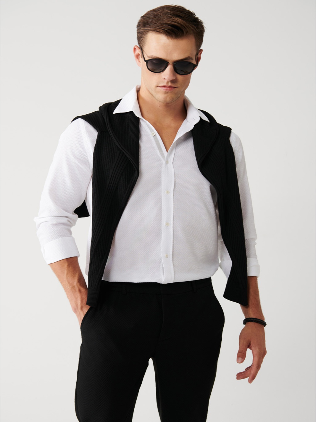 

AVVA Men Opaque Casual Shirt, Na