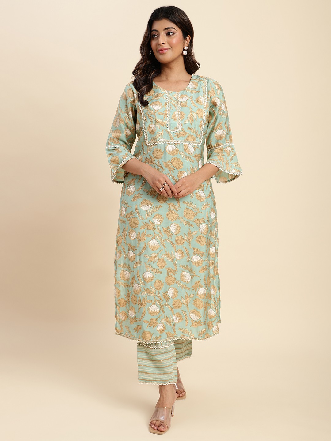 

DIVASTRI Women Floral Printed Regular Kurta with Trousers, Green