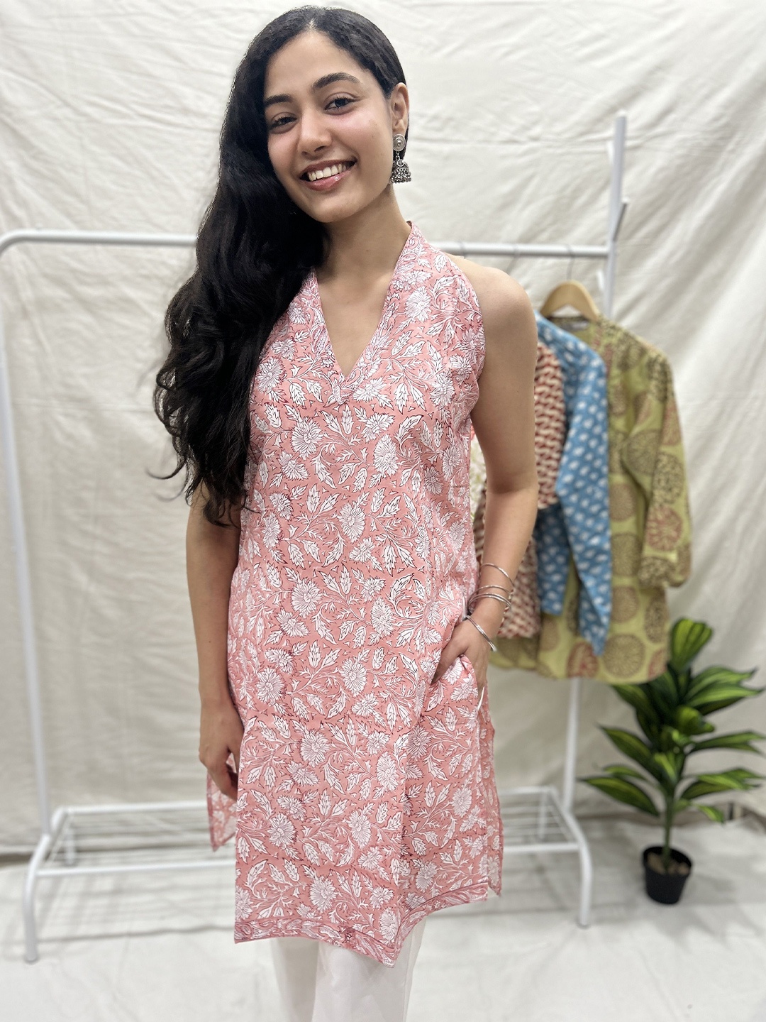 

GOODHAND Floral Printed Halter Neck Kurta, Peach