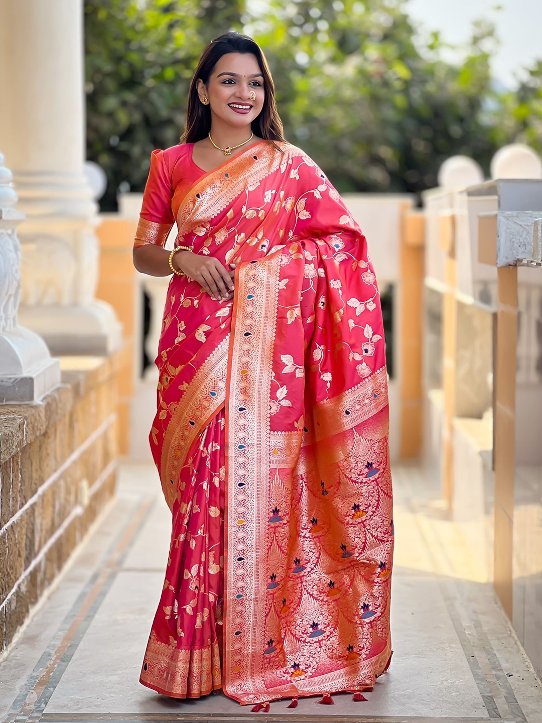 

ZIBLON Woven Design Zari Pure Silk Banarasi Saree, Peach